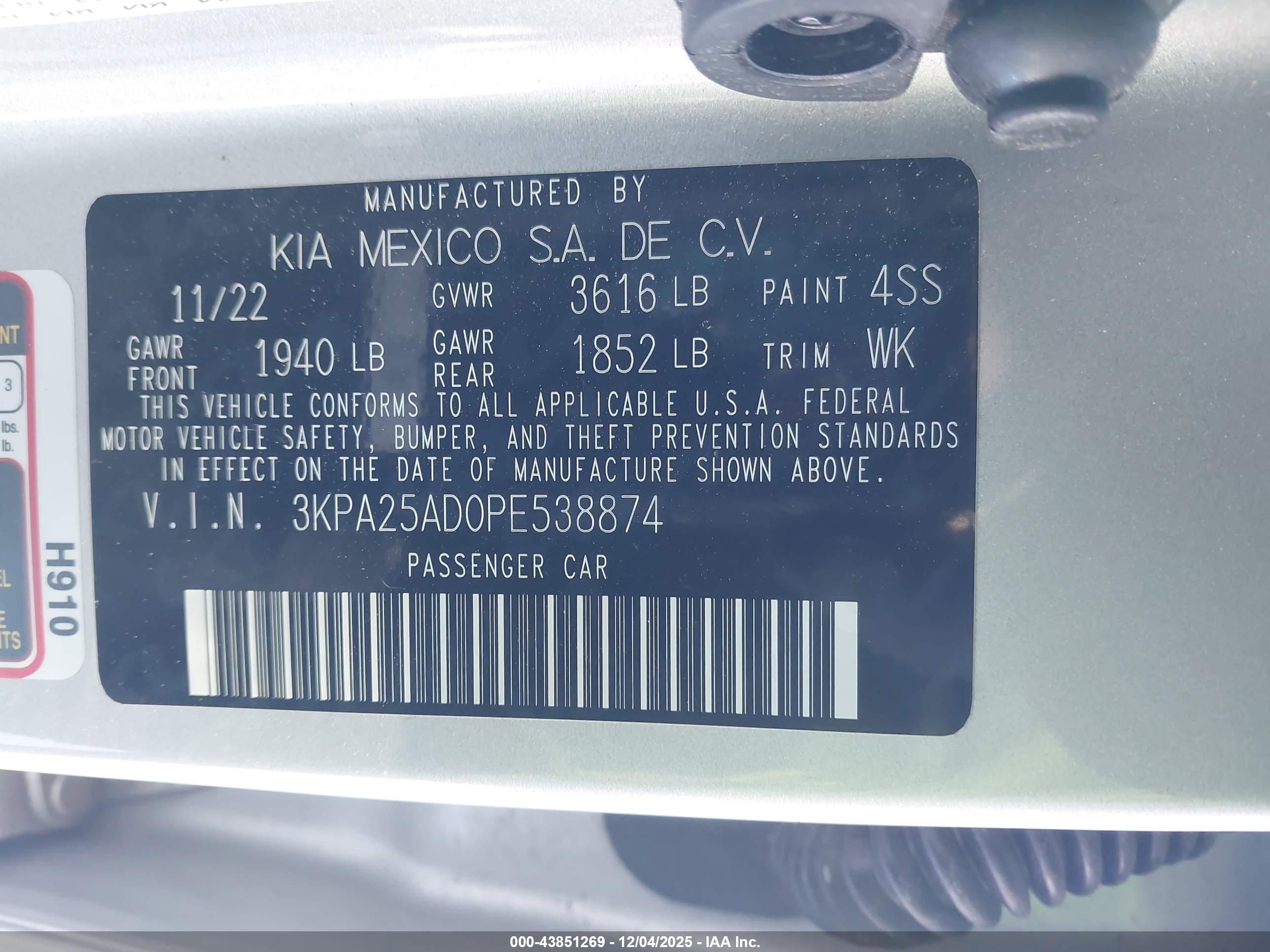 KIA RIO image 9