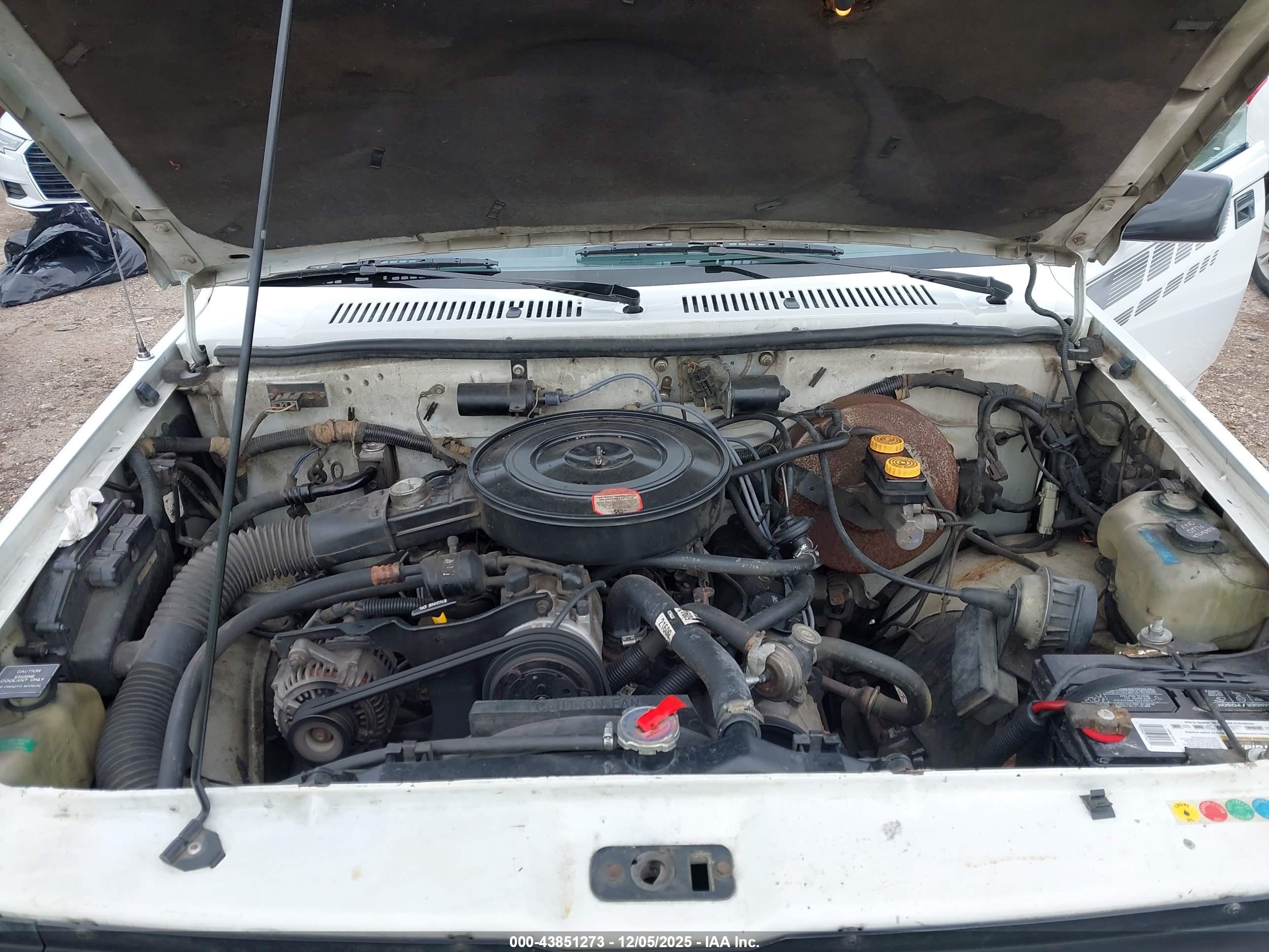 DODGE DAKOTA image 10