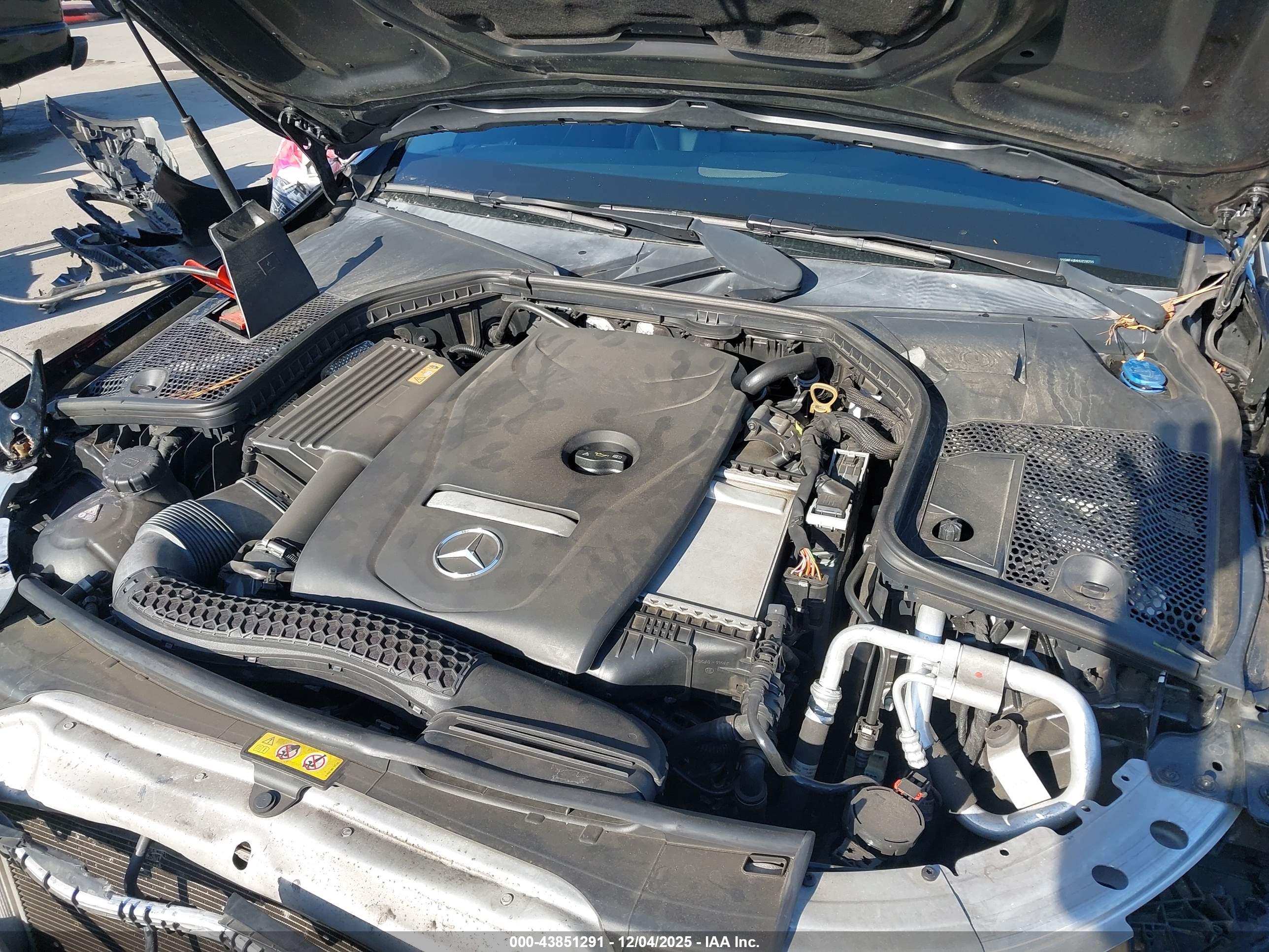 MERCEDES-BENZ C image 10