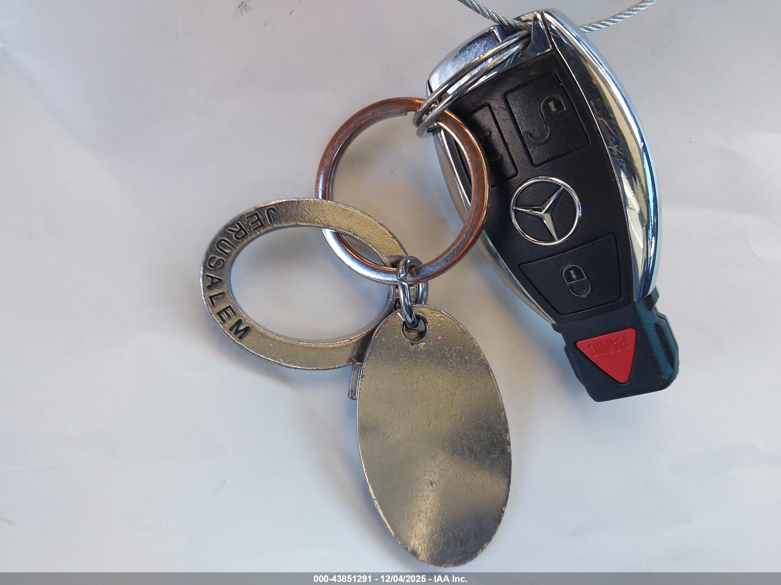 MERCEDES-BENZ C image 11