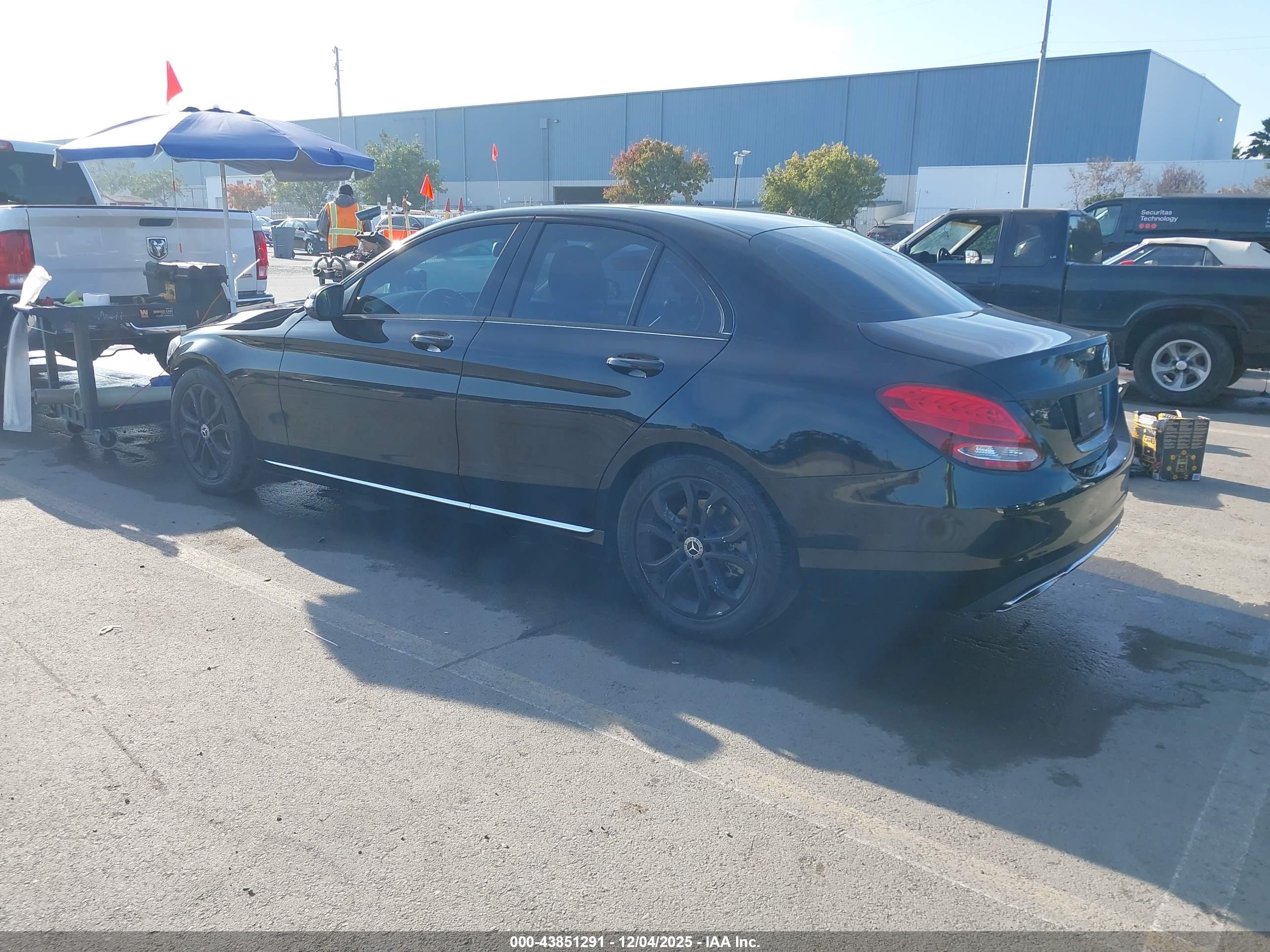 MERCEDES-BENZ C image 3