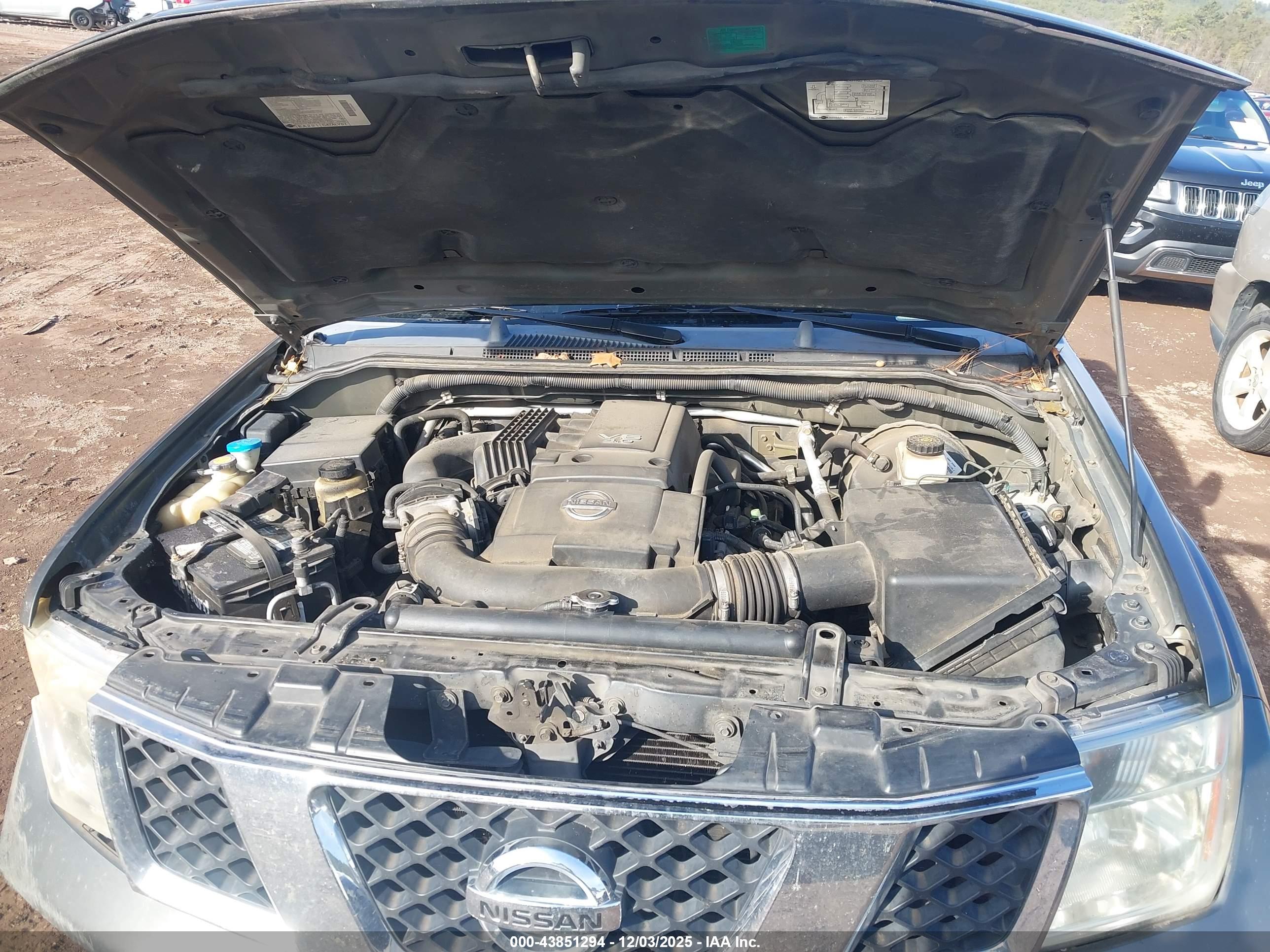 NISSAN FRONTIER image 10