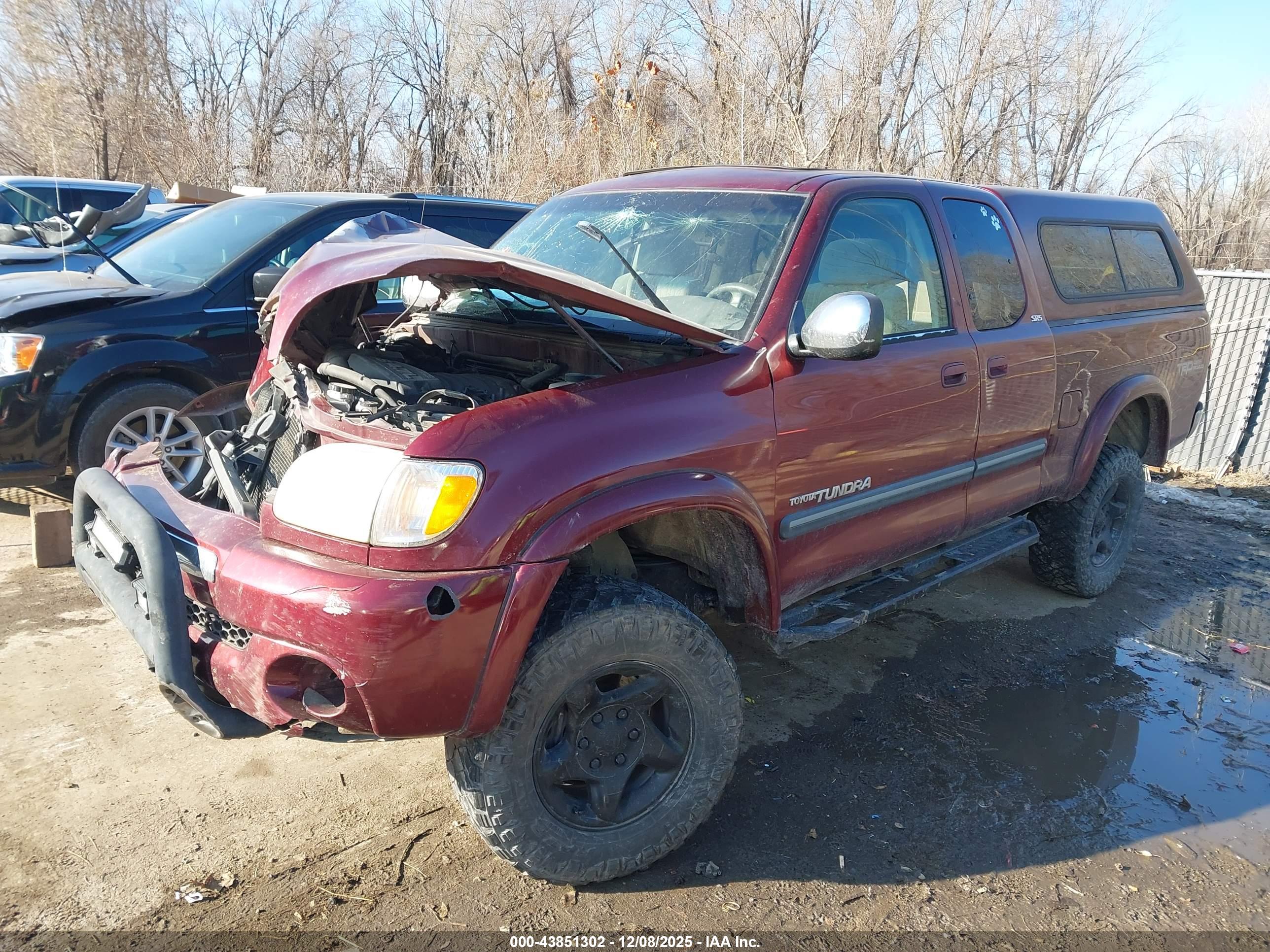 TOYOTA TUNDRA image 2