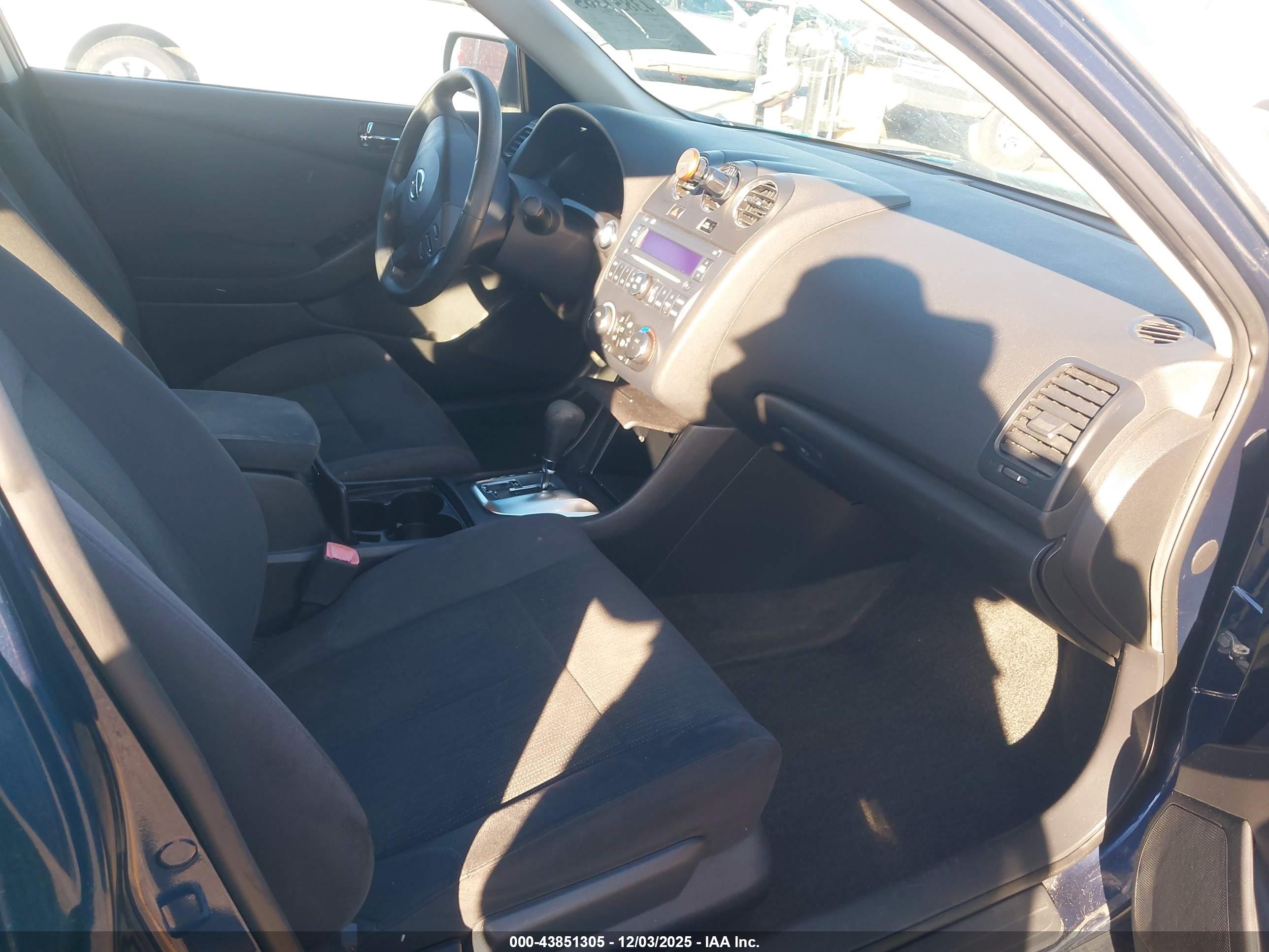 NISSAN ALTIMA image 5