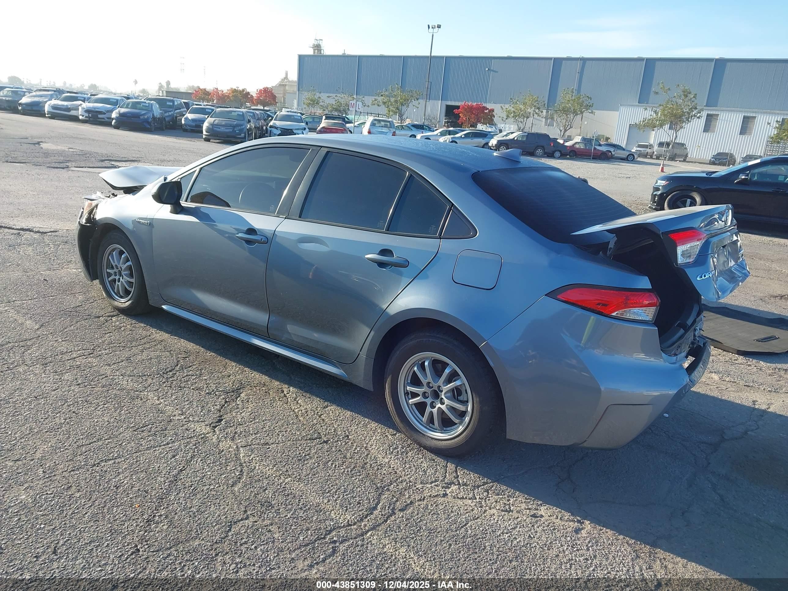 TOYOTA COROLLA image 3