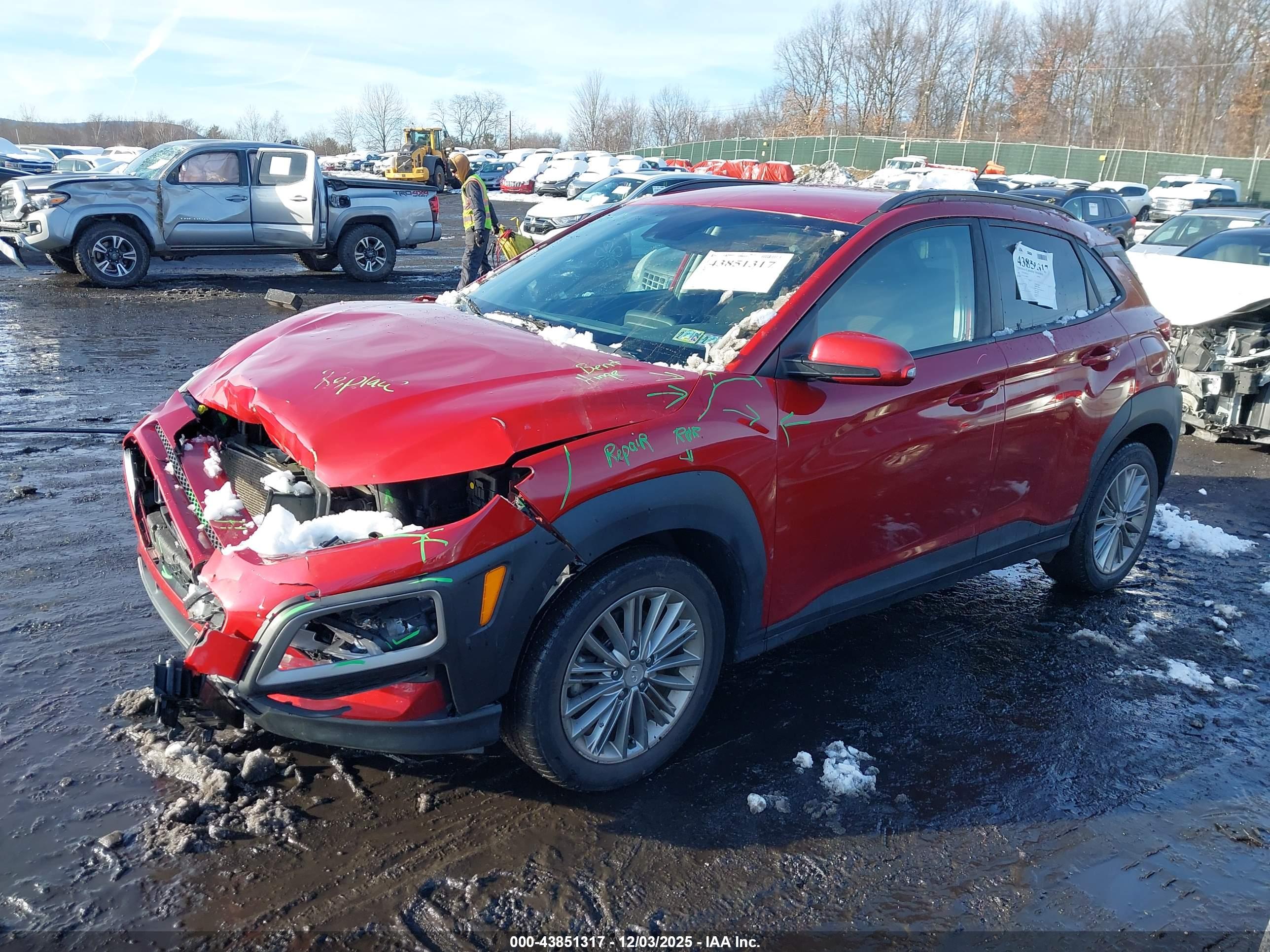 HYUNDAI KONA image 2