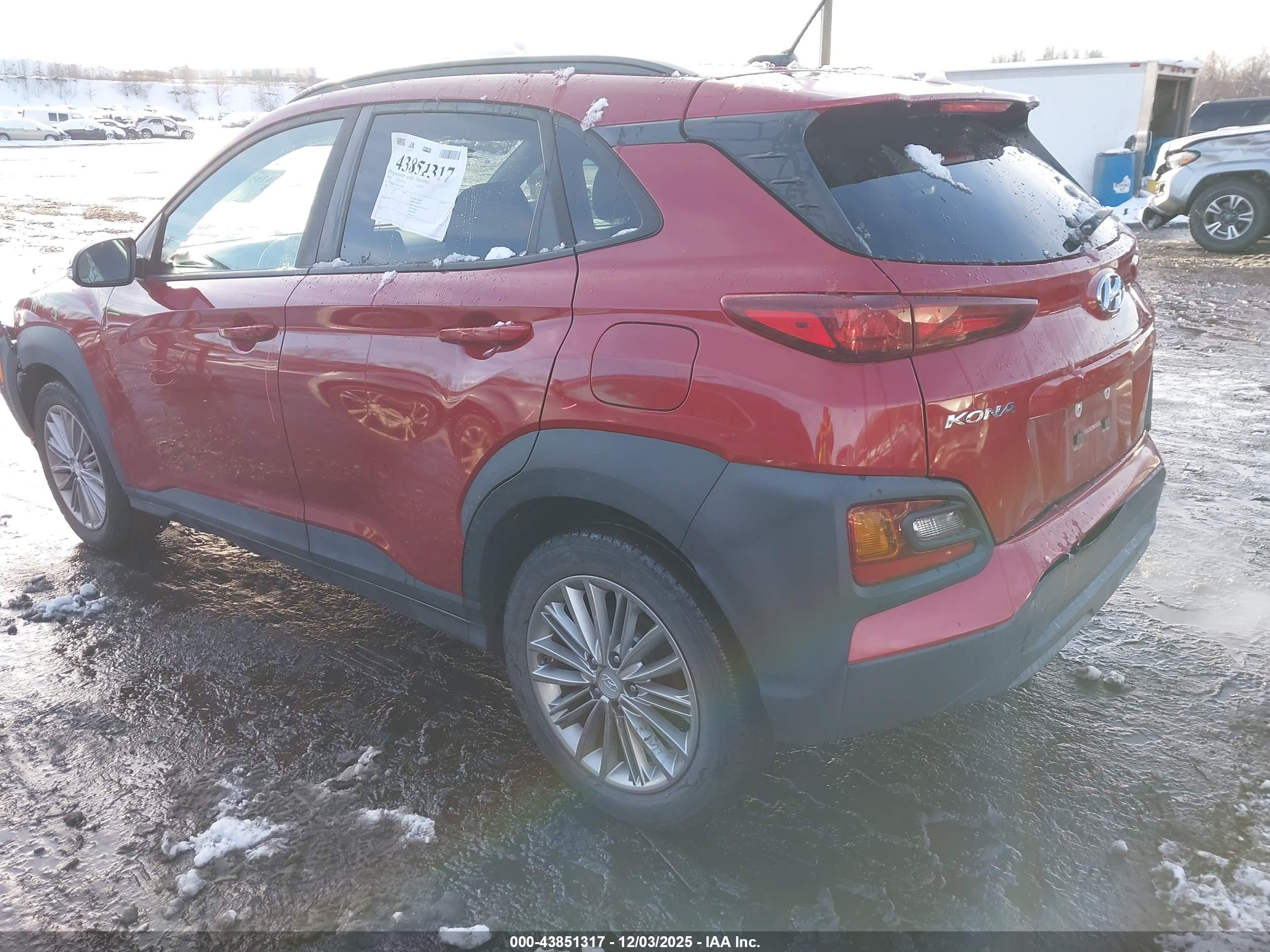 HYUNDAI KONA image 3