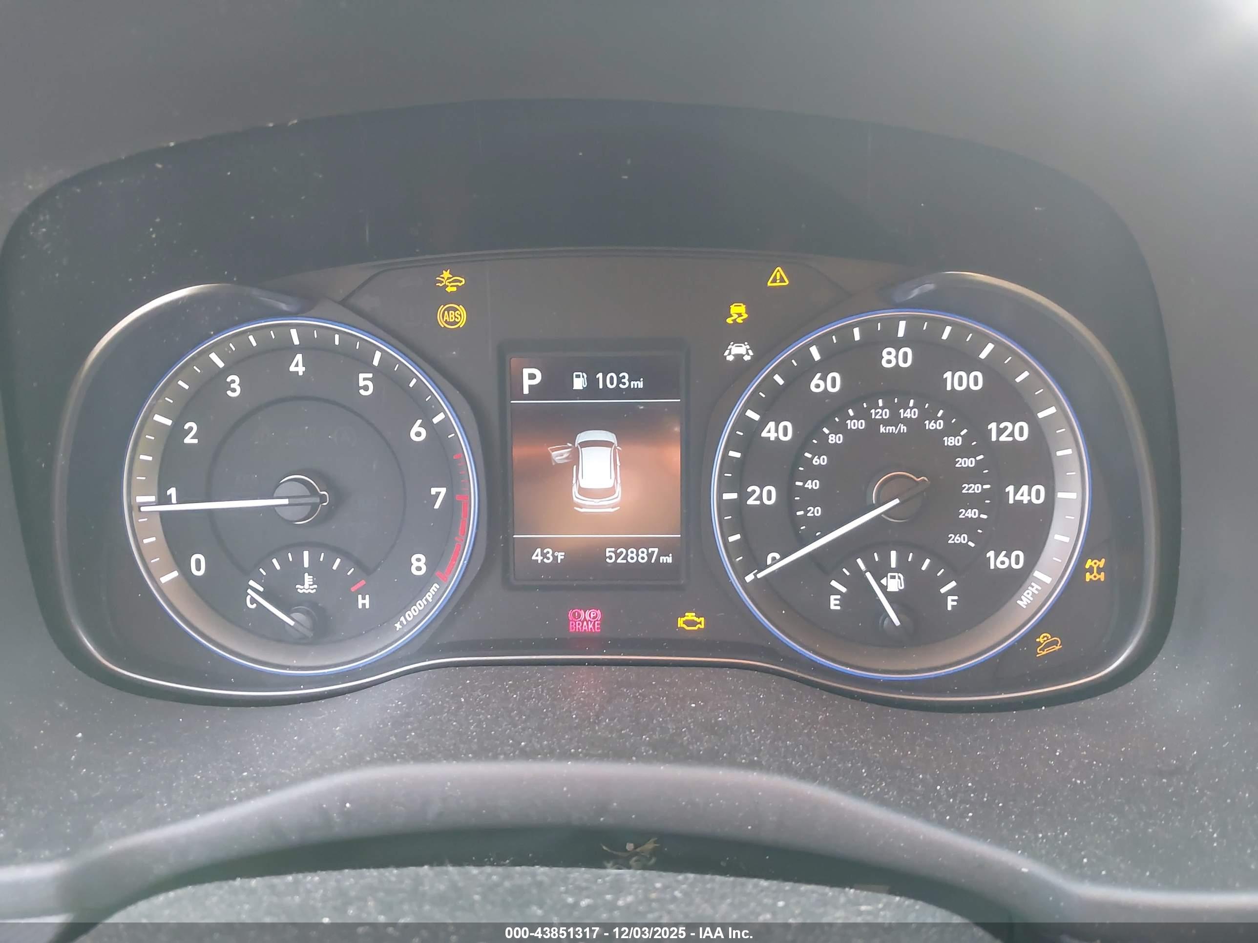 HYUNDAI KONA image 7