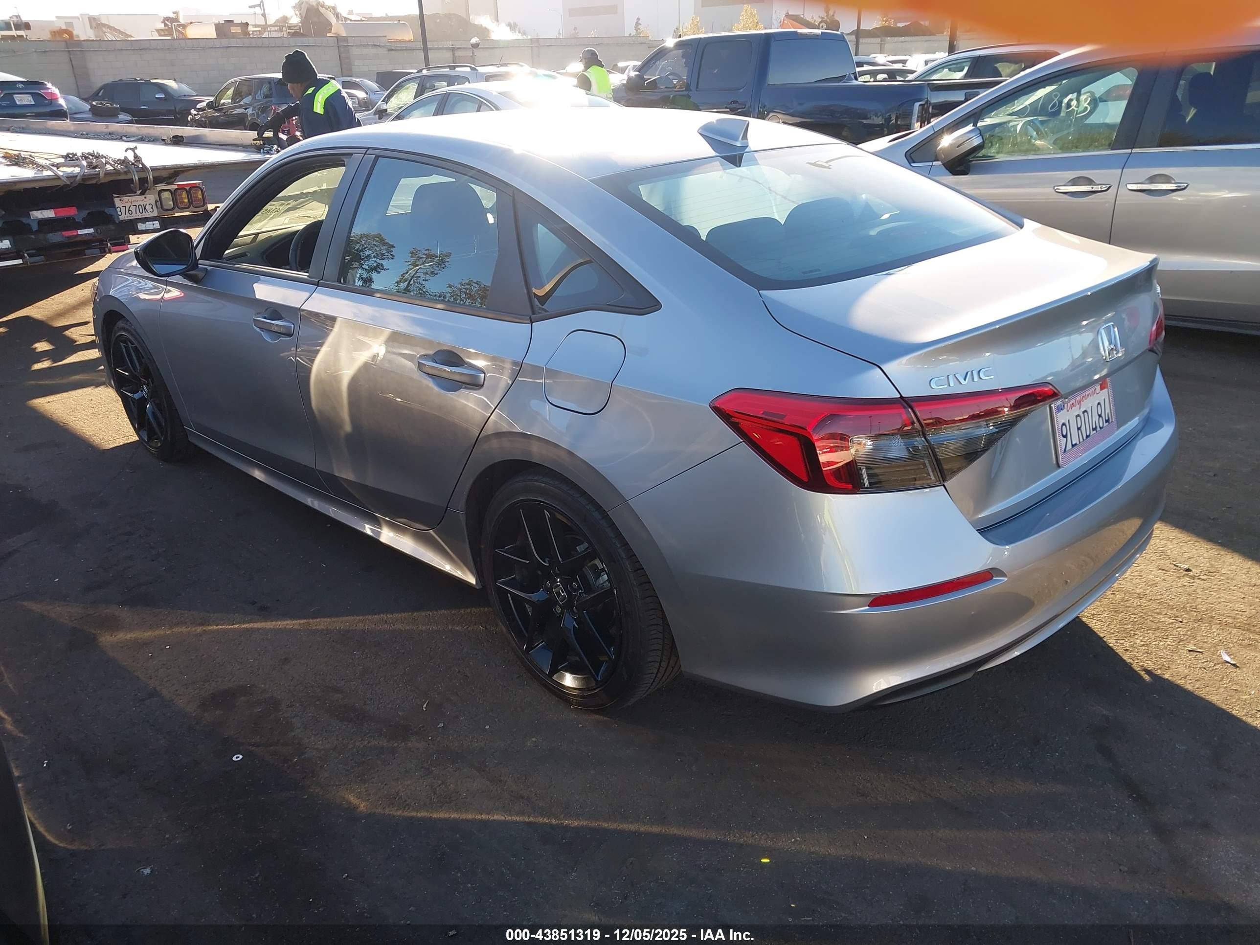 HONDA CIVIC image 3