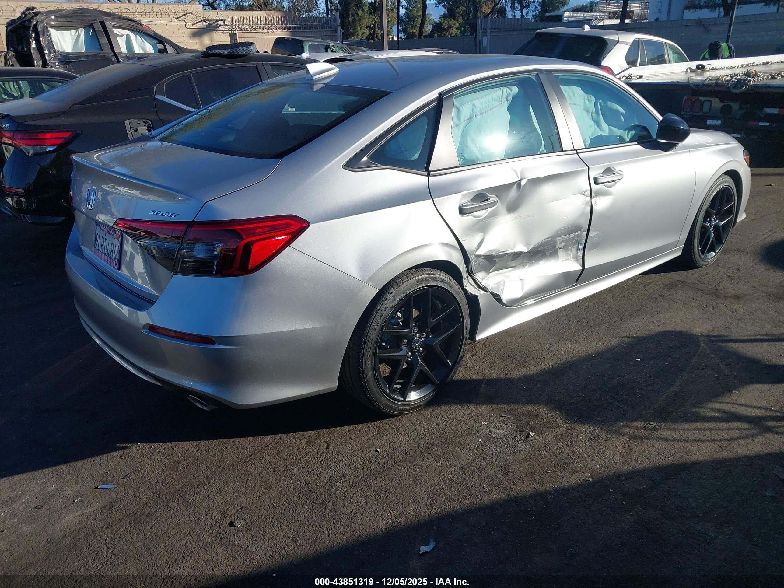 HONDA CIVIC image 4