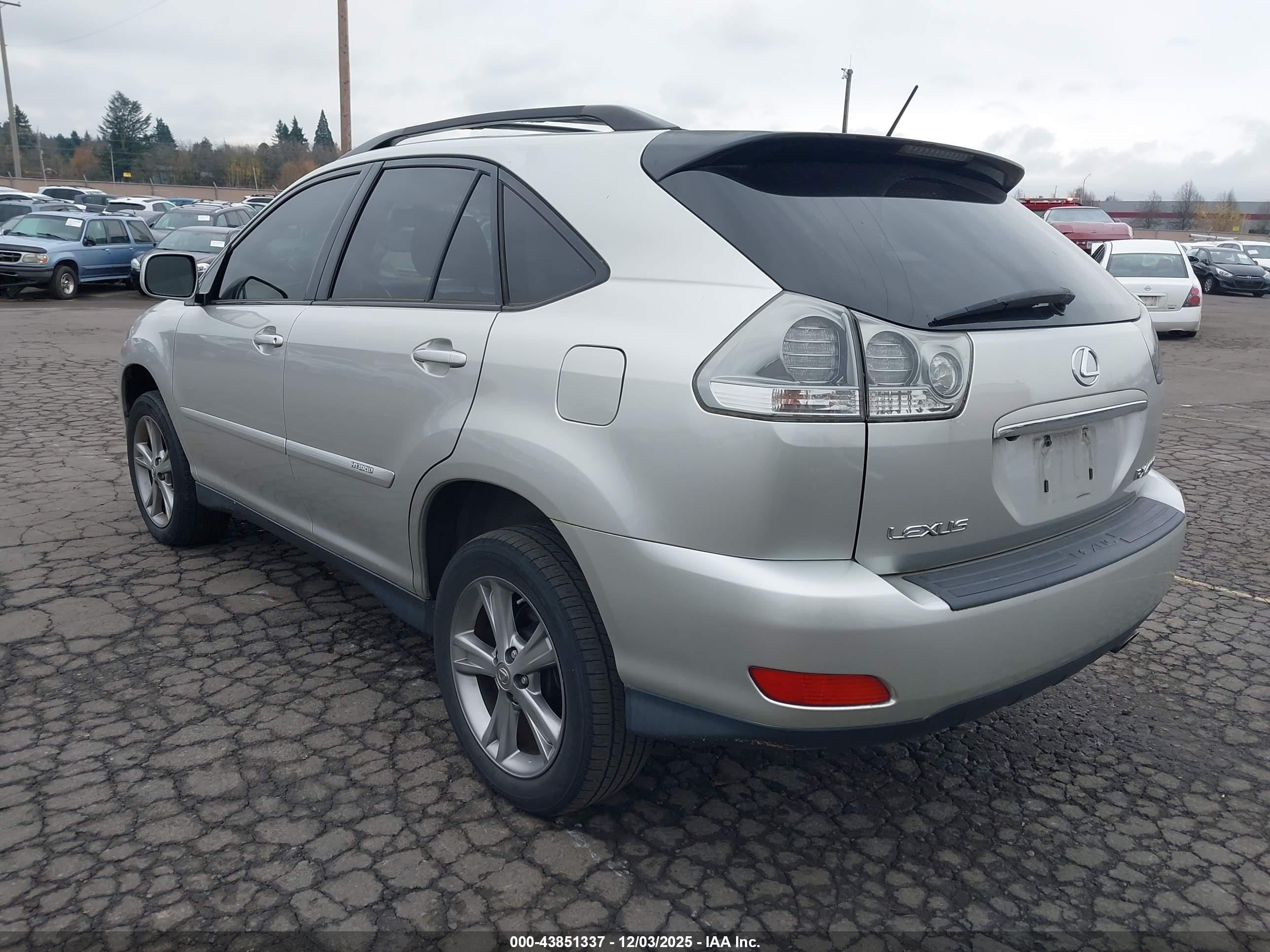 LEXUS RX image 3