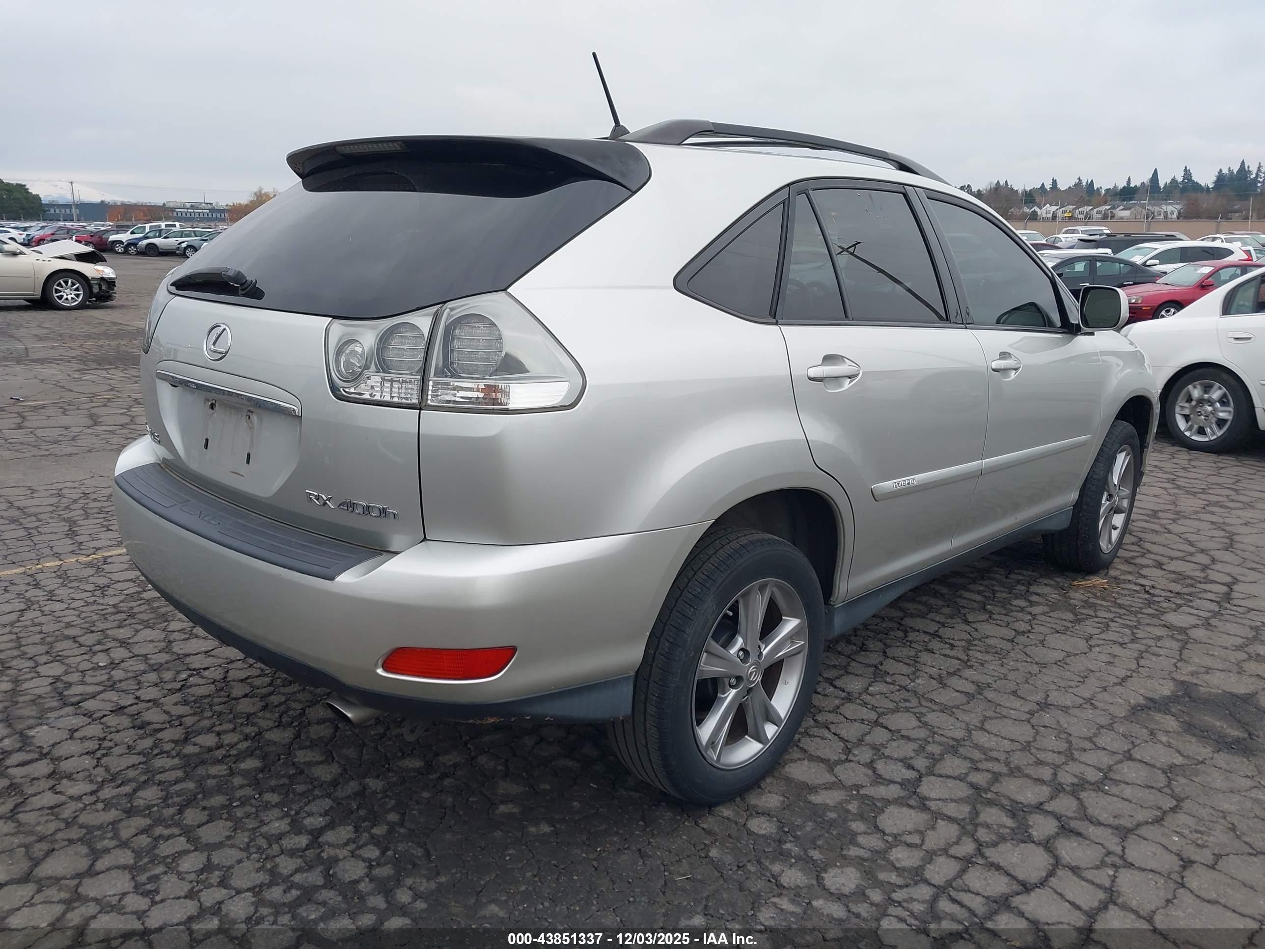 LEXUS RX image 4