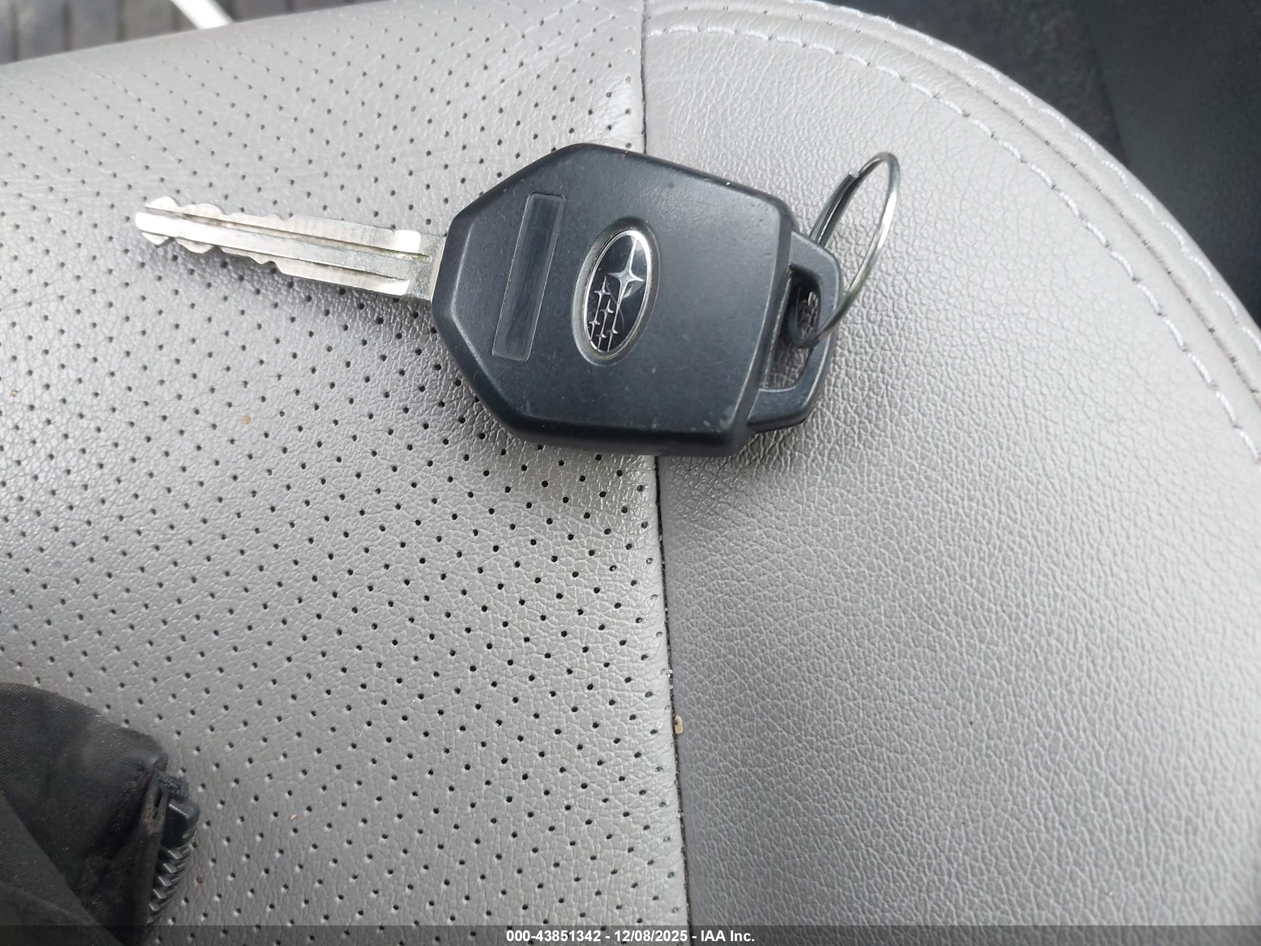 SUBARU FORESTER image 11