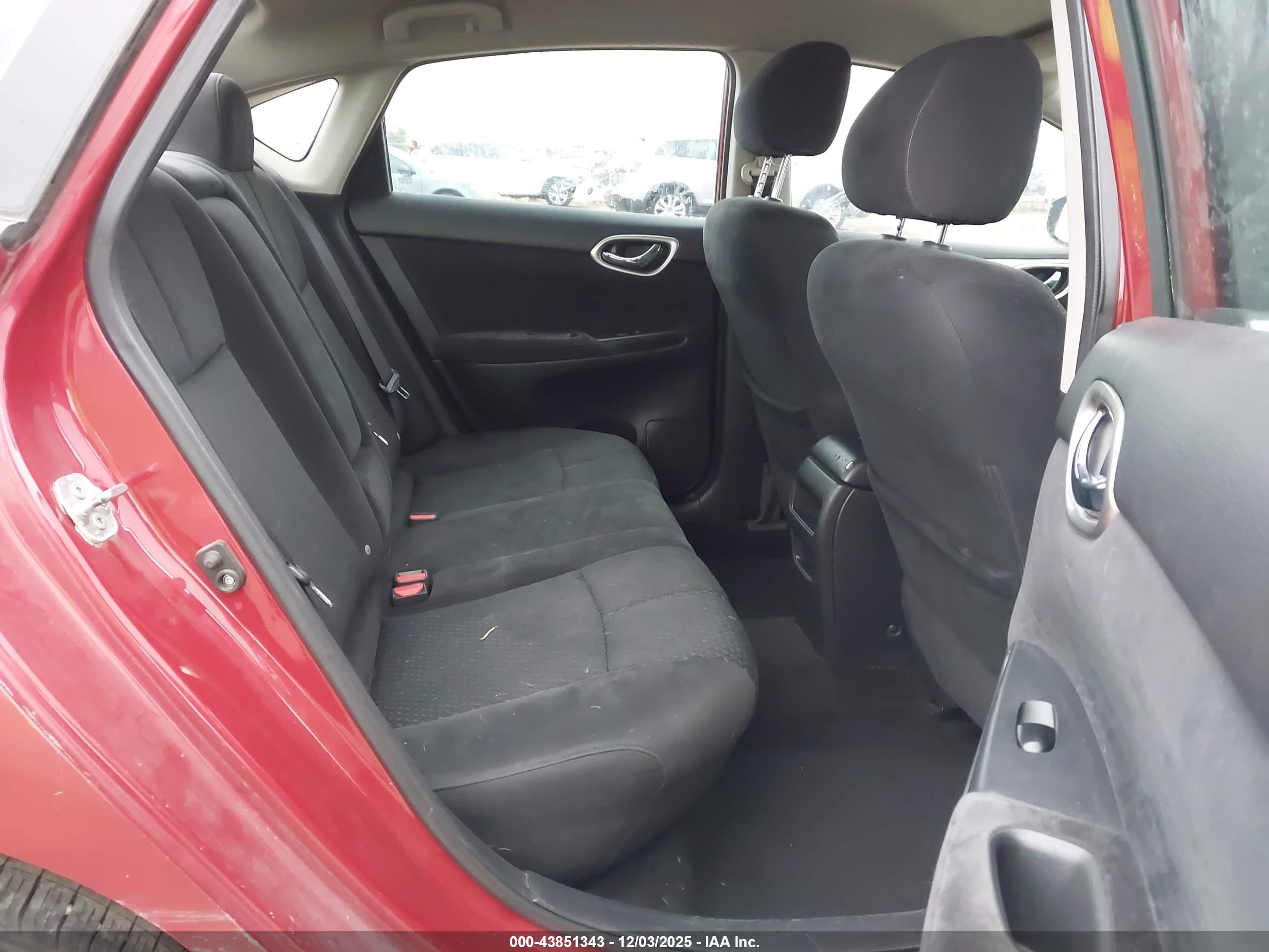 NISSAN SENTRA image 8