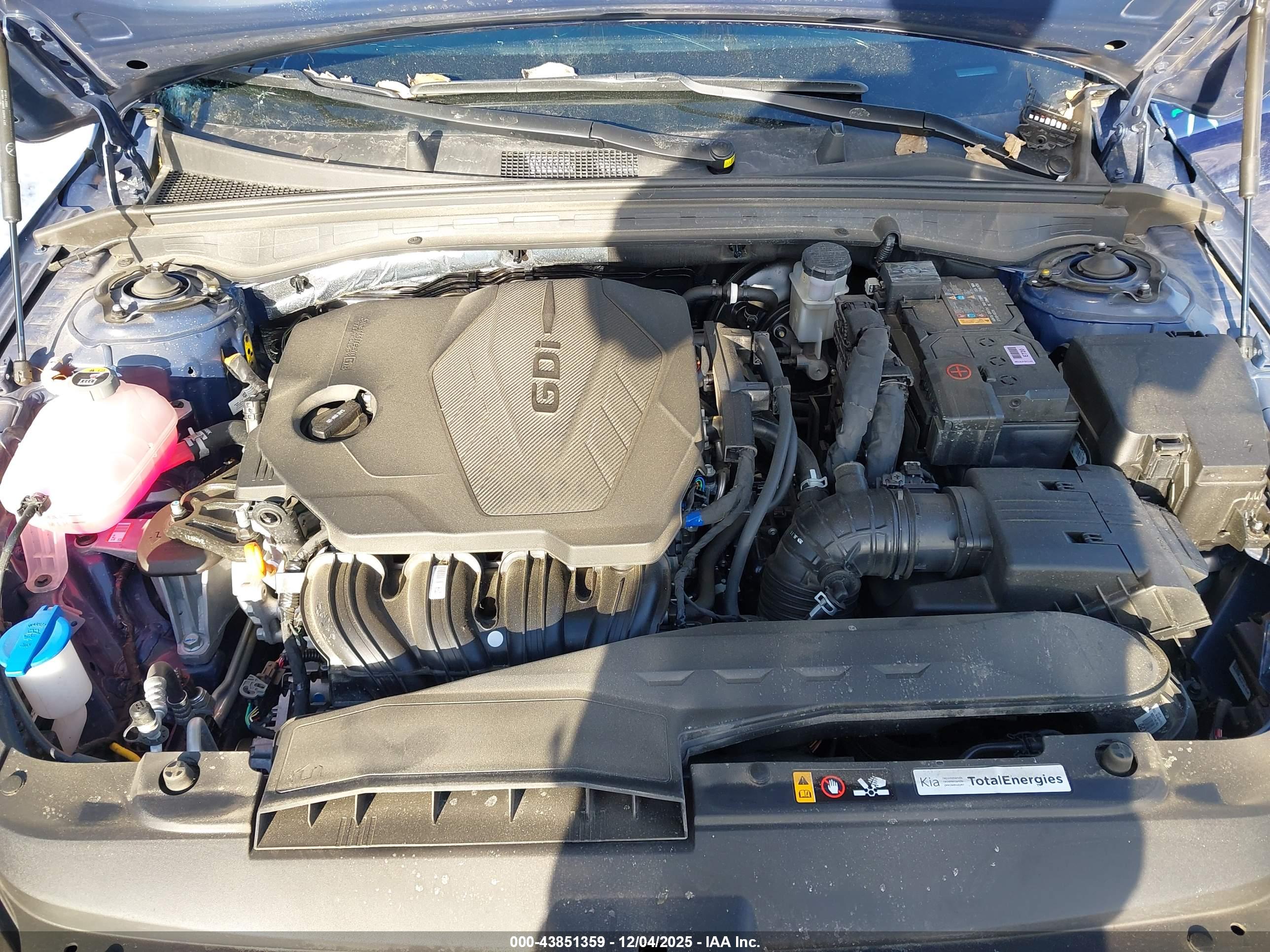 KIA K5 image 10
