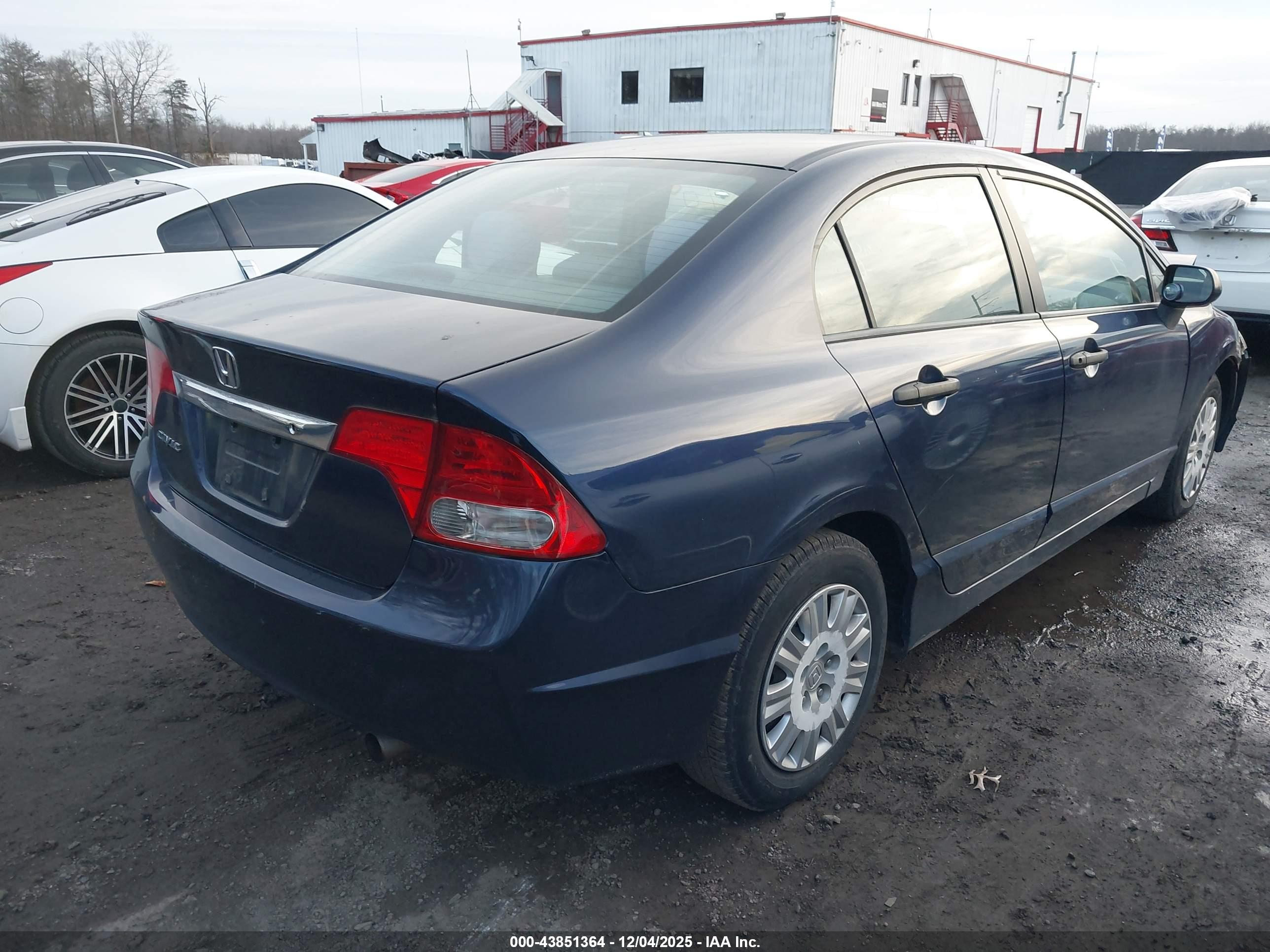 HONDA CIVIC image 4