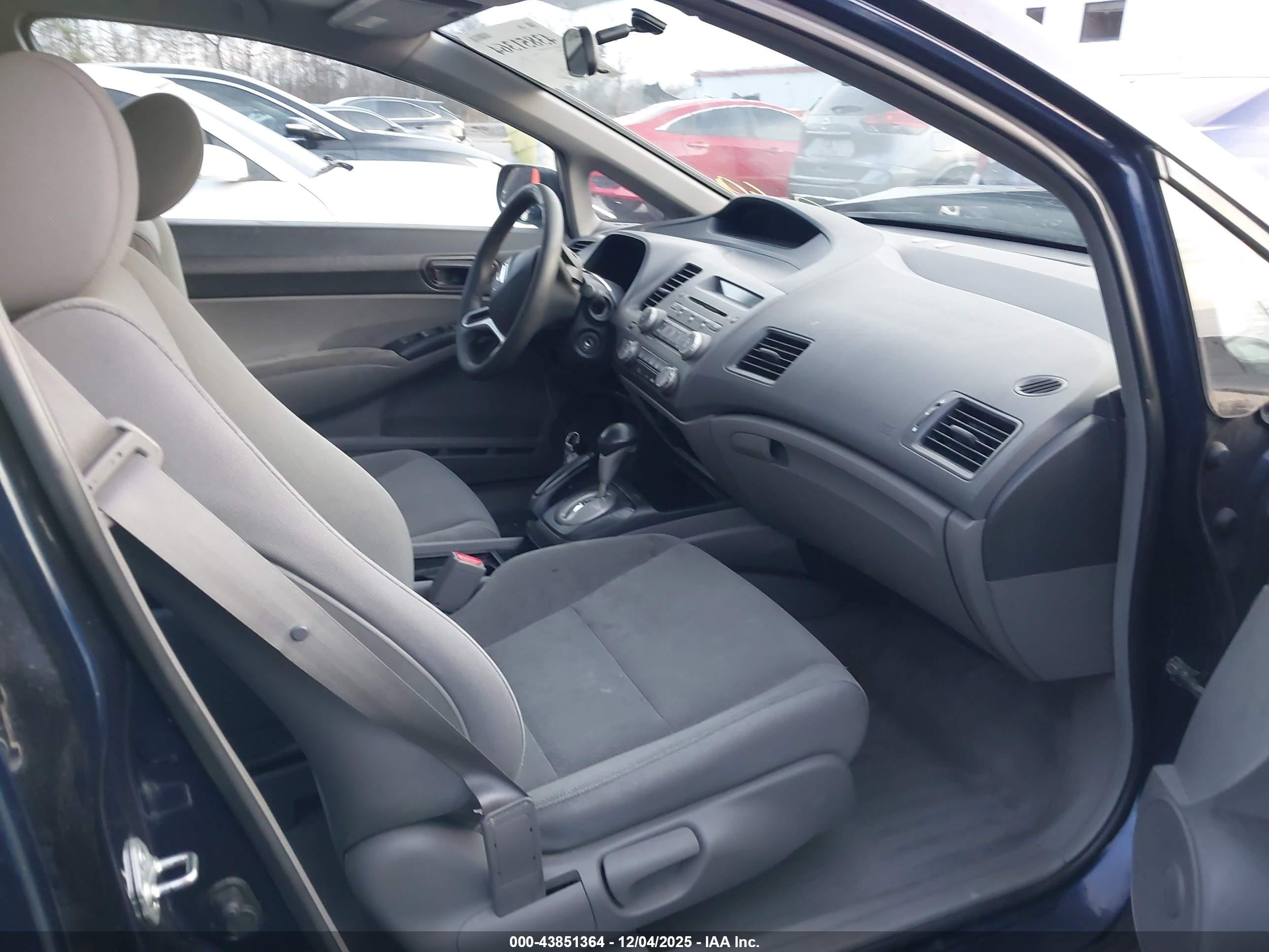HONDA CIVIC image 5
