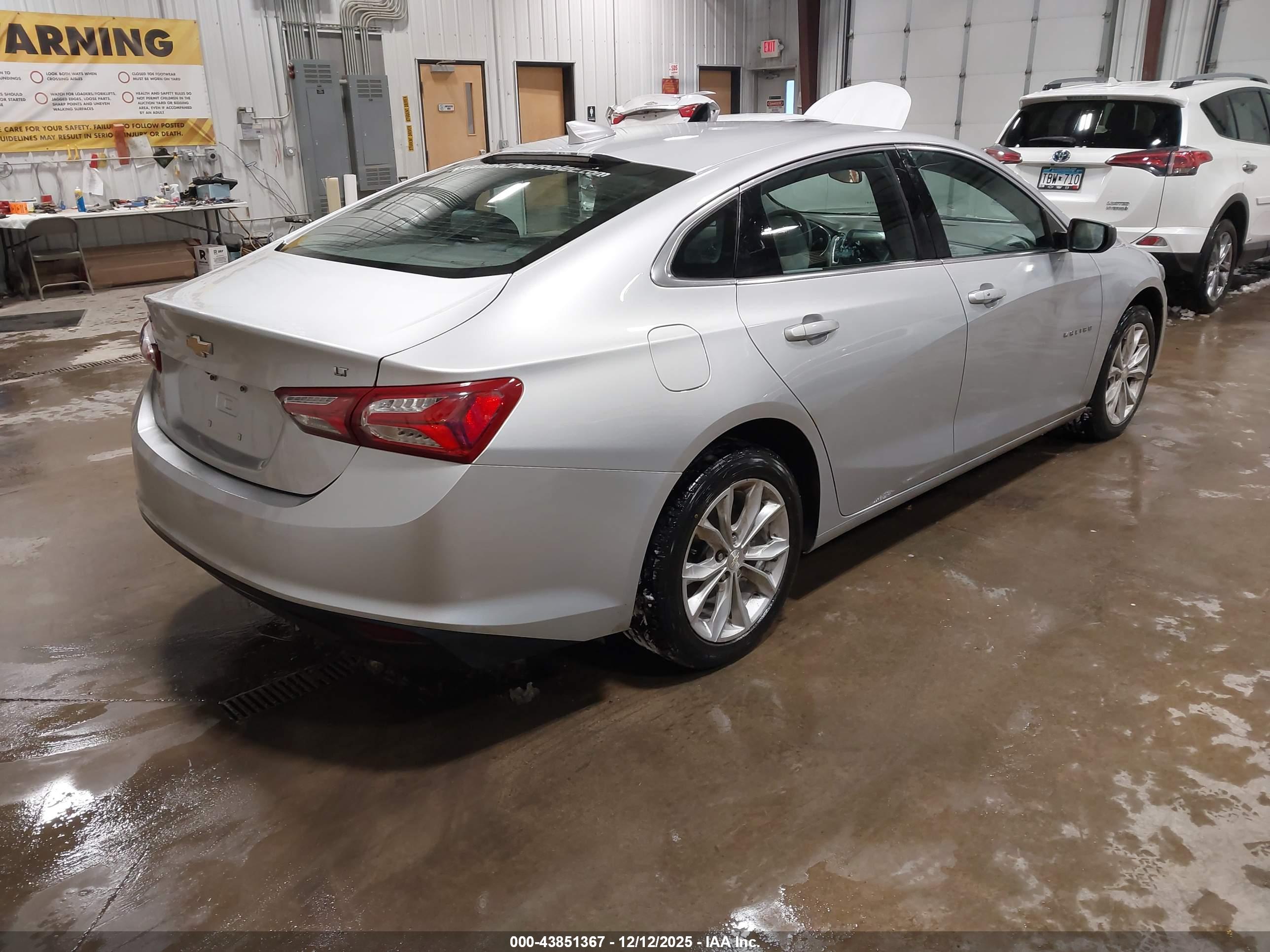 CHEVROLET MALIBU image 4