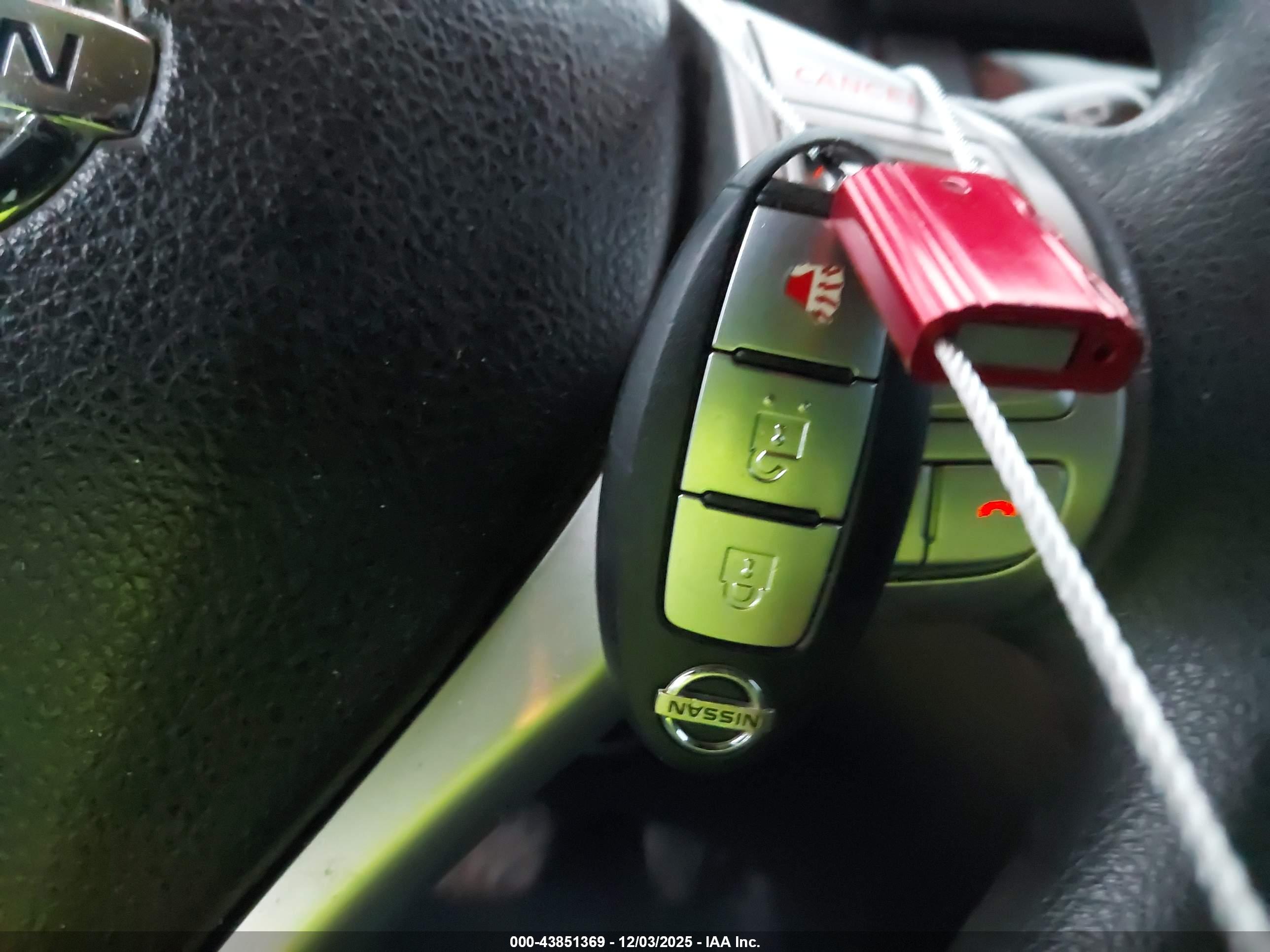 NISSAN ROGUE image 11