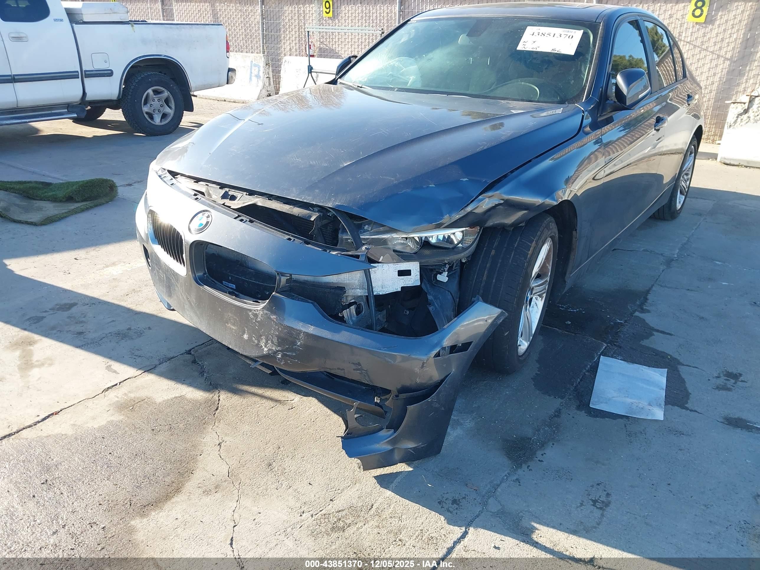BMW 328I image 6