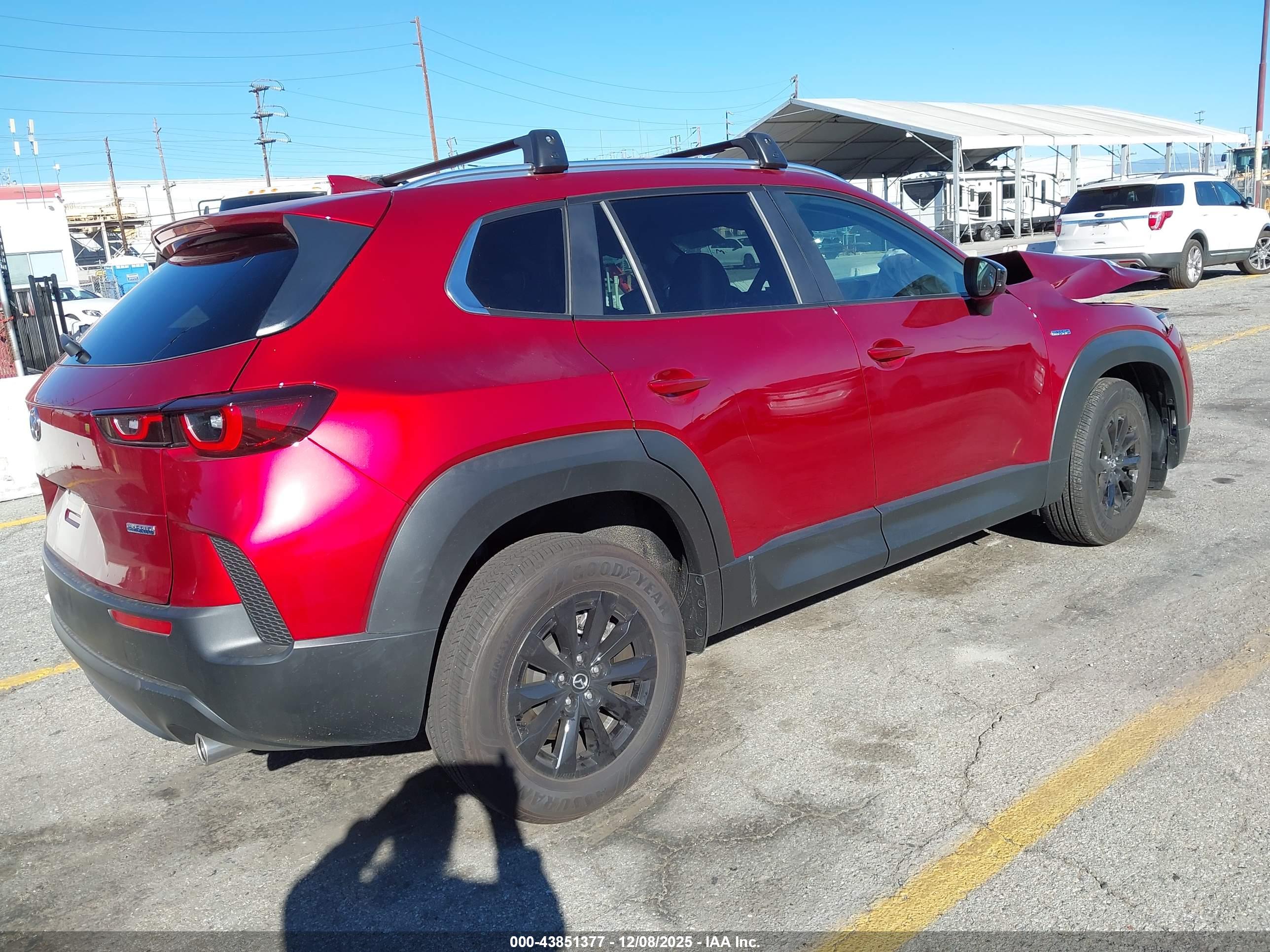 MAZDA CX-50 image 4