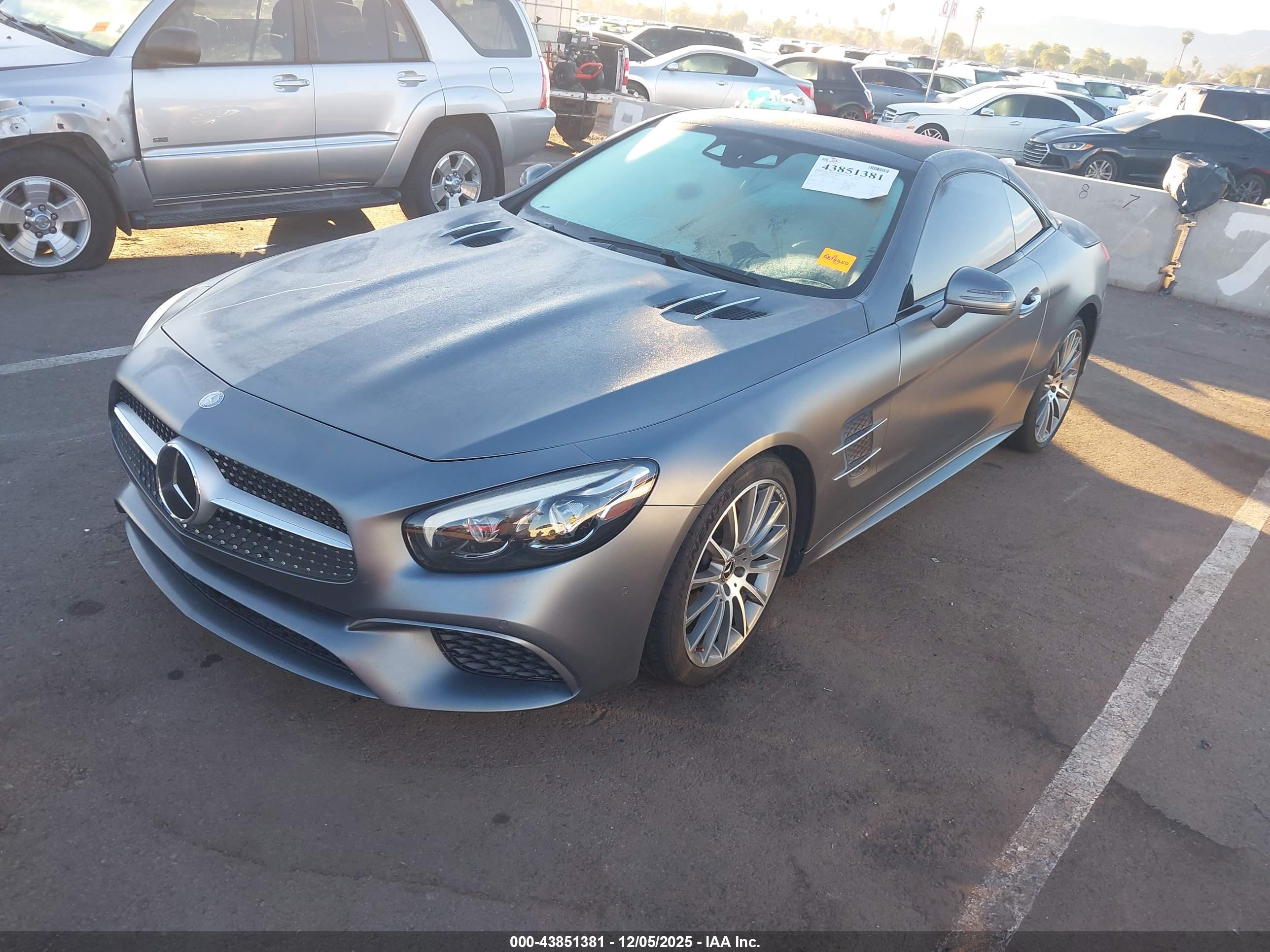 MERCEDES-BENZ SL image 2
