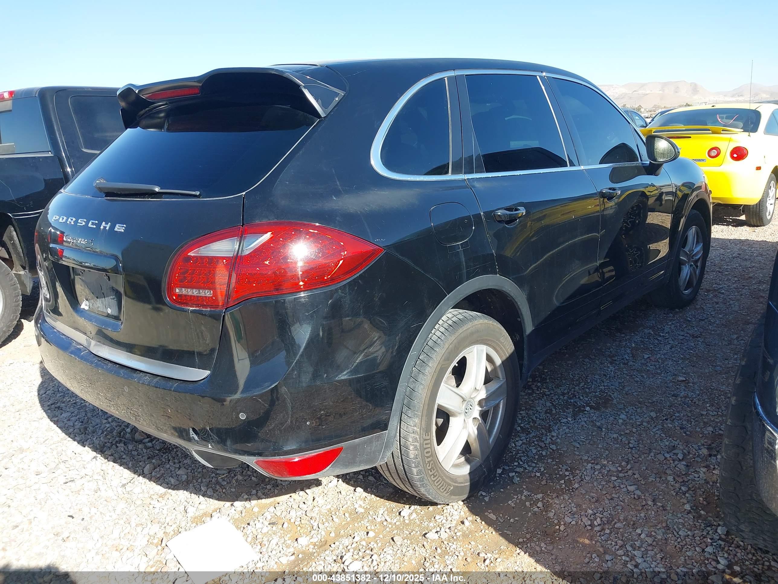 PORSCHE CAYENNE image 4