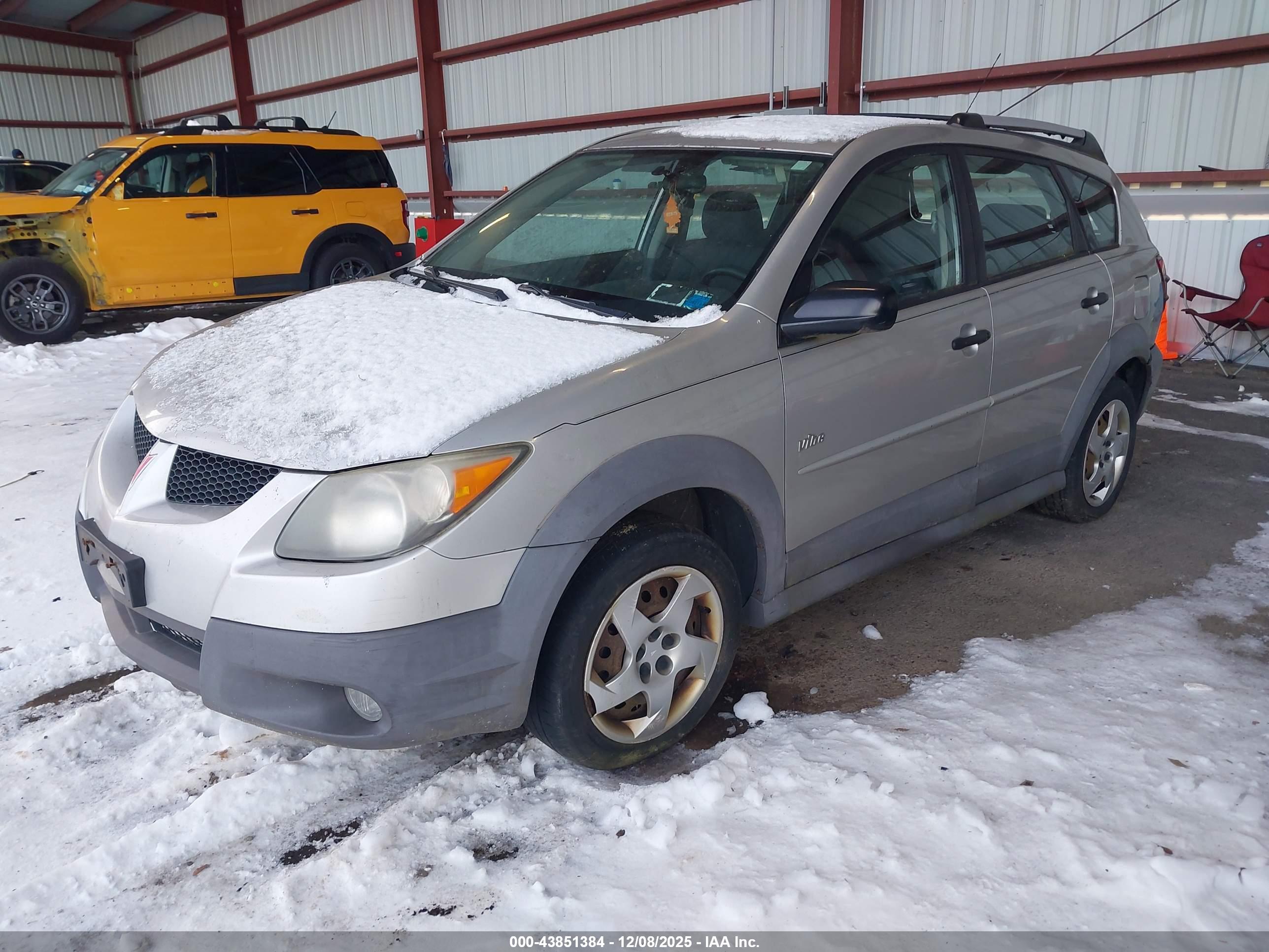 PONTIAC VIBE image 2