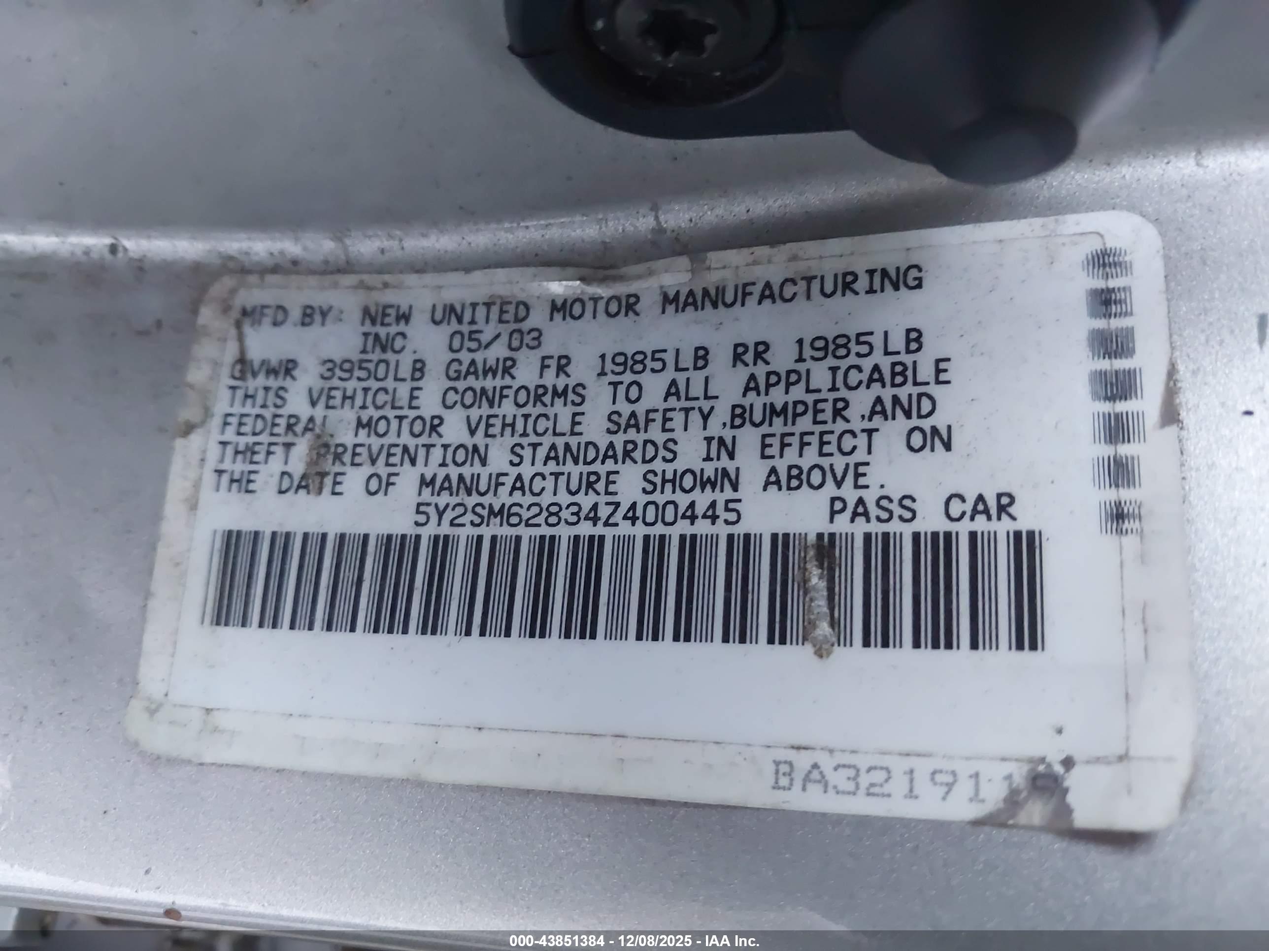 PONTIAC VIBE image 9