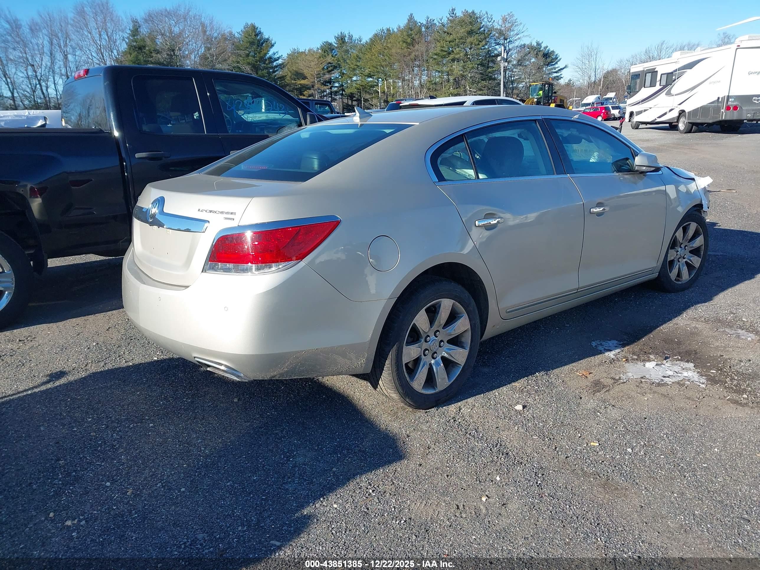 BUICK LACROSSE image 4