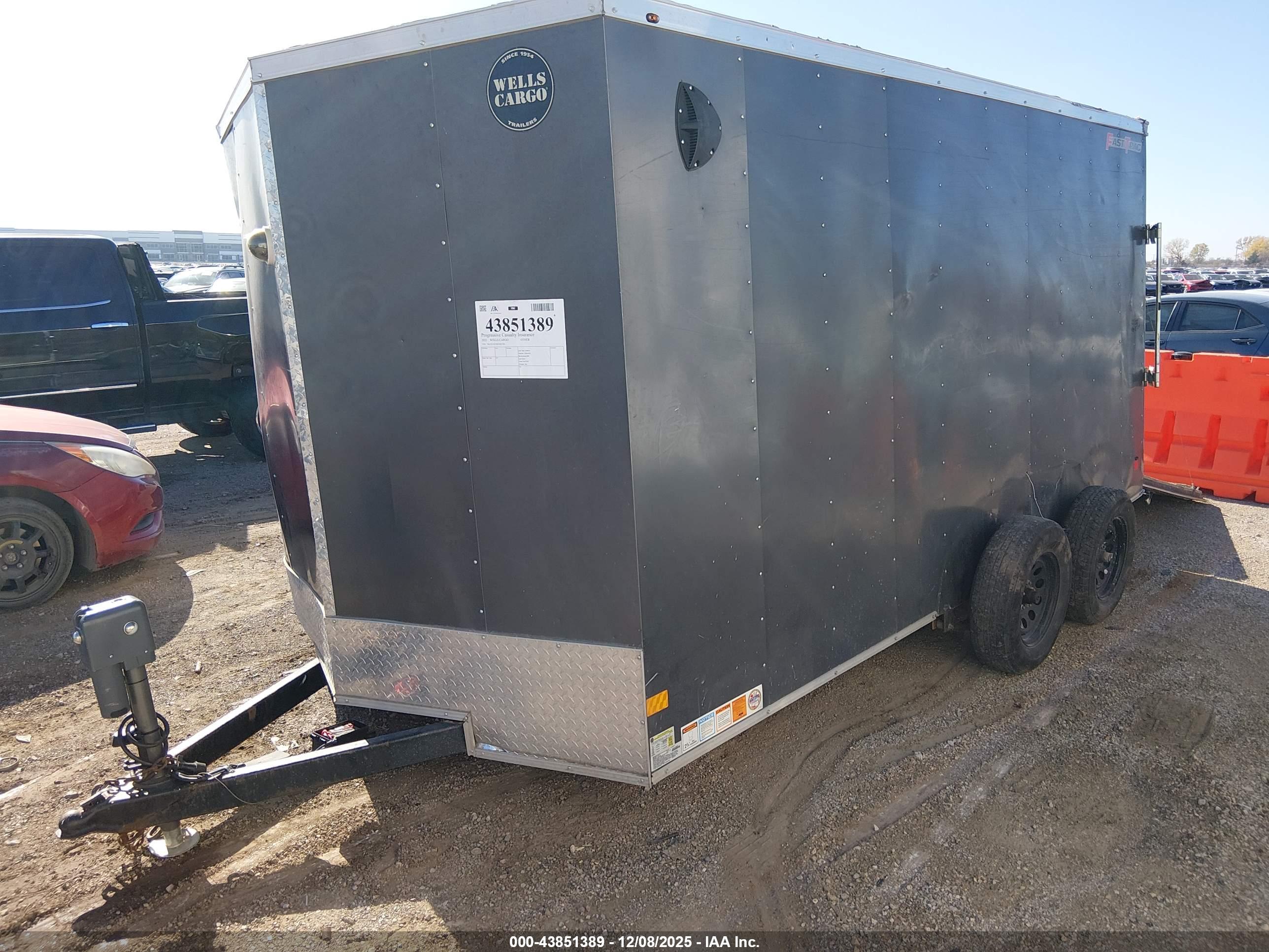 WELLS CARGO image 2