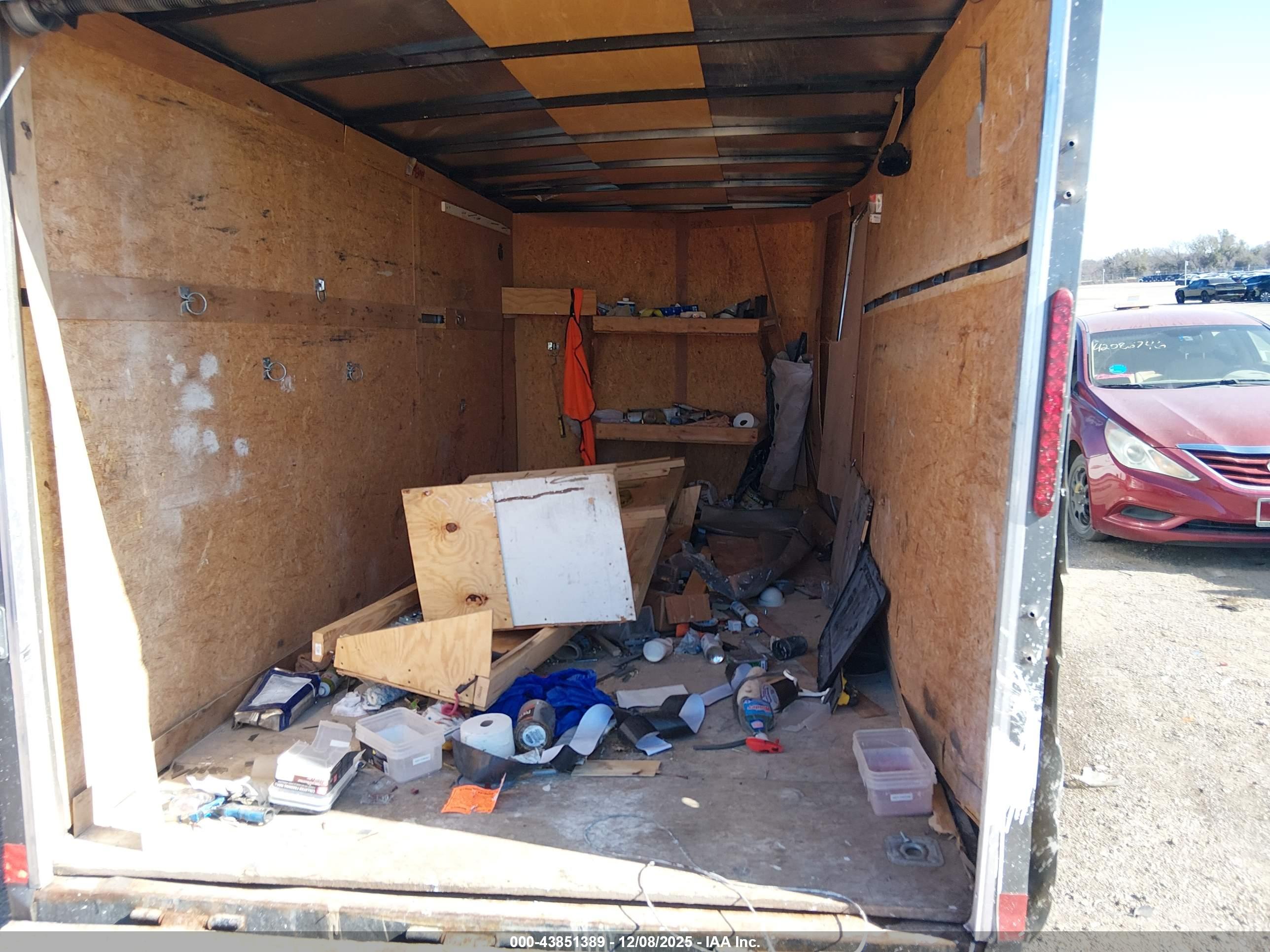WELLS CARGO image 5