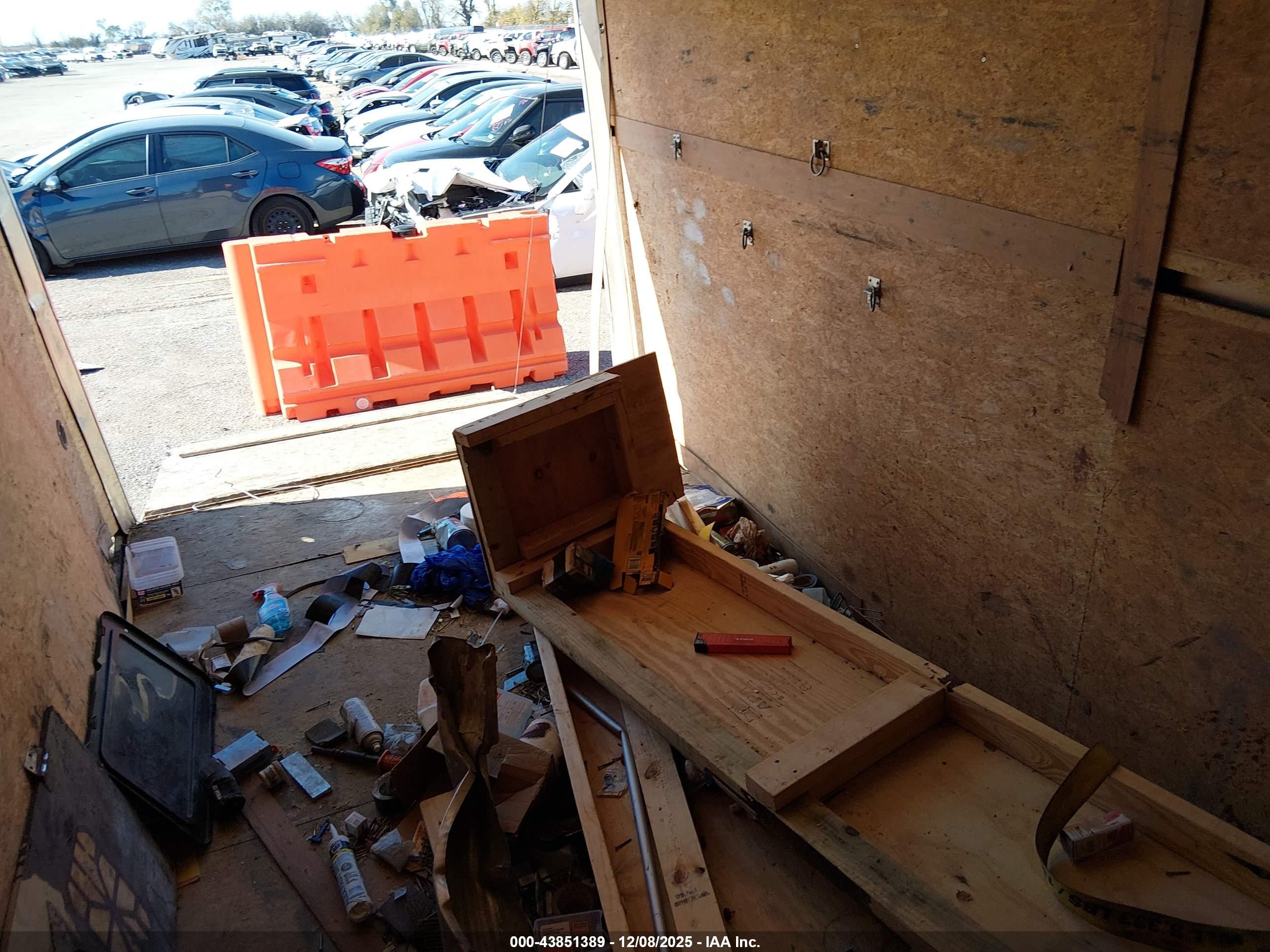 WELLS CARGO image 8
