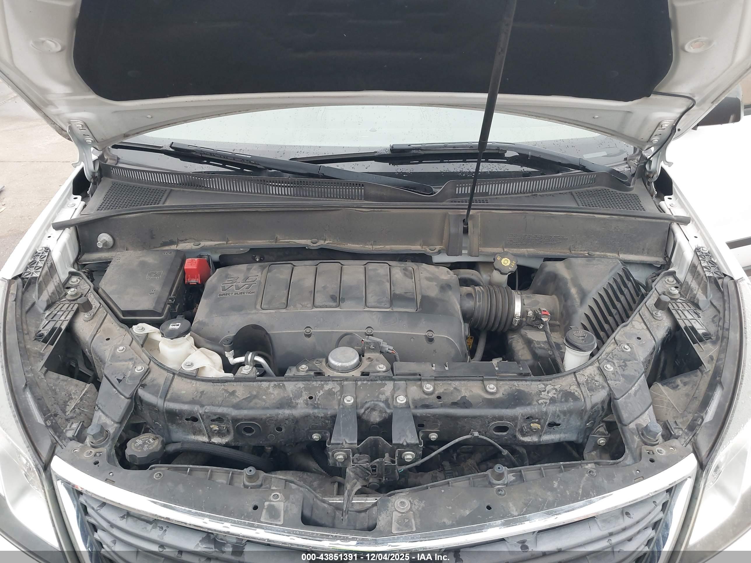 CHEVROLET TRAVERSE image 10