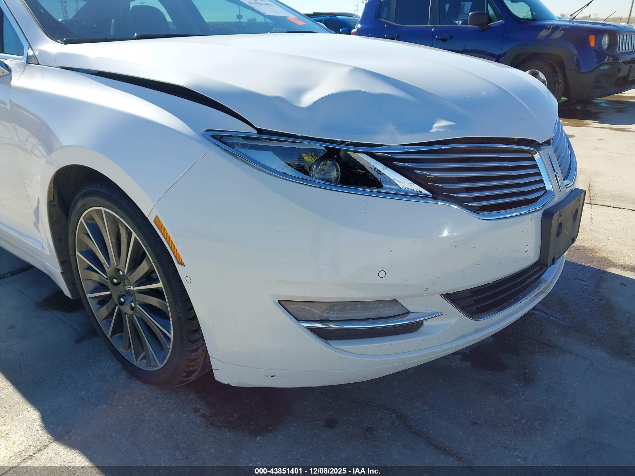 LINCOLN MKZ image 6