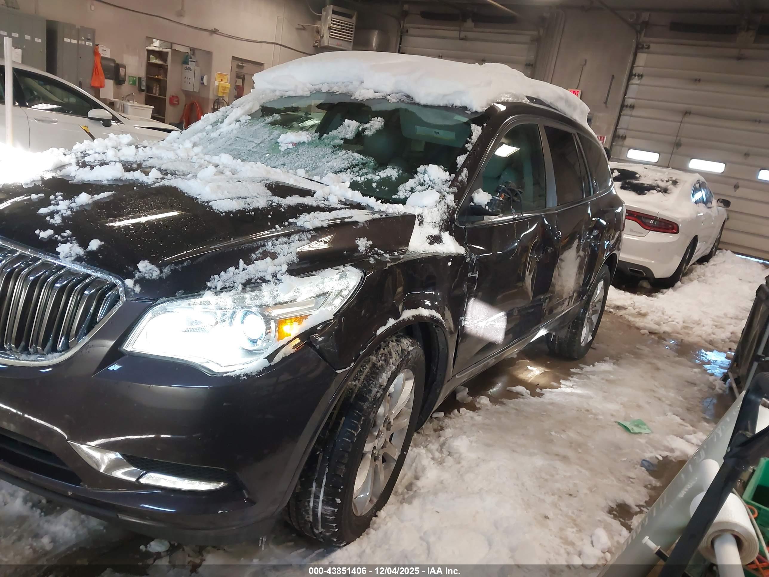 BUICK ENCLAVE image 2