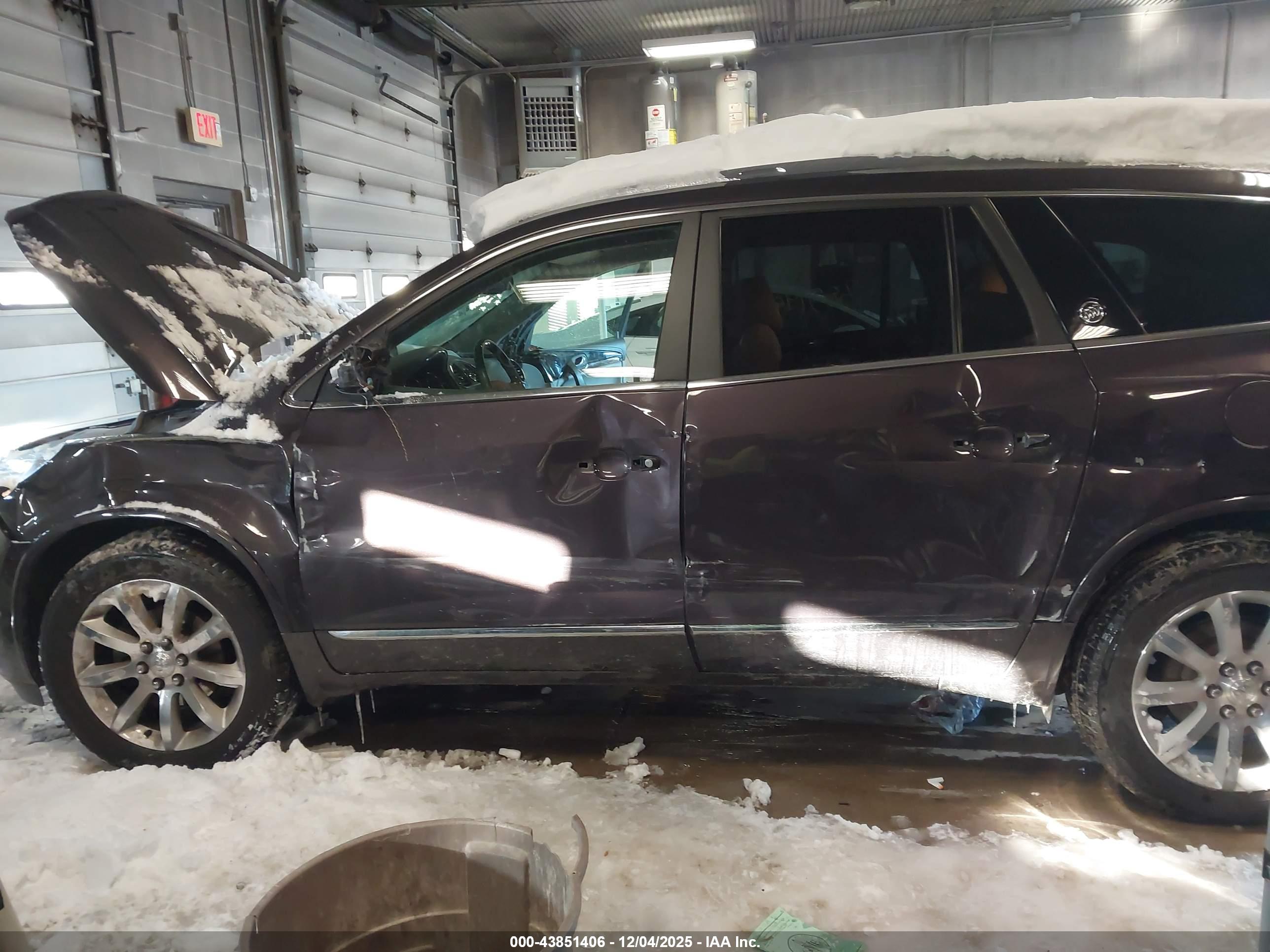 BUICK ENCLAVE image 6