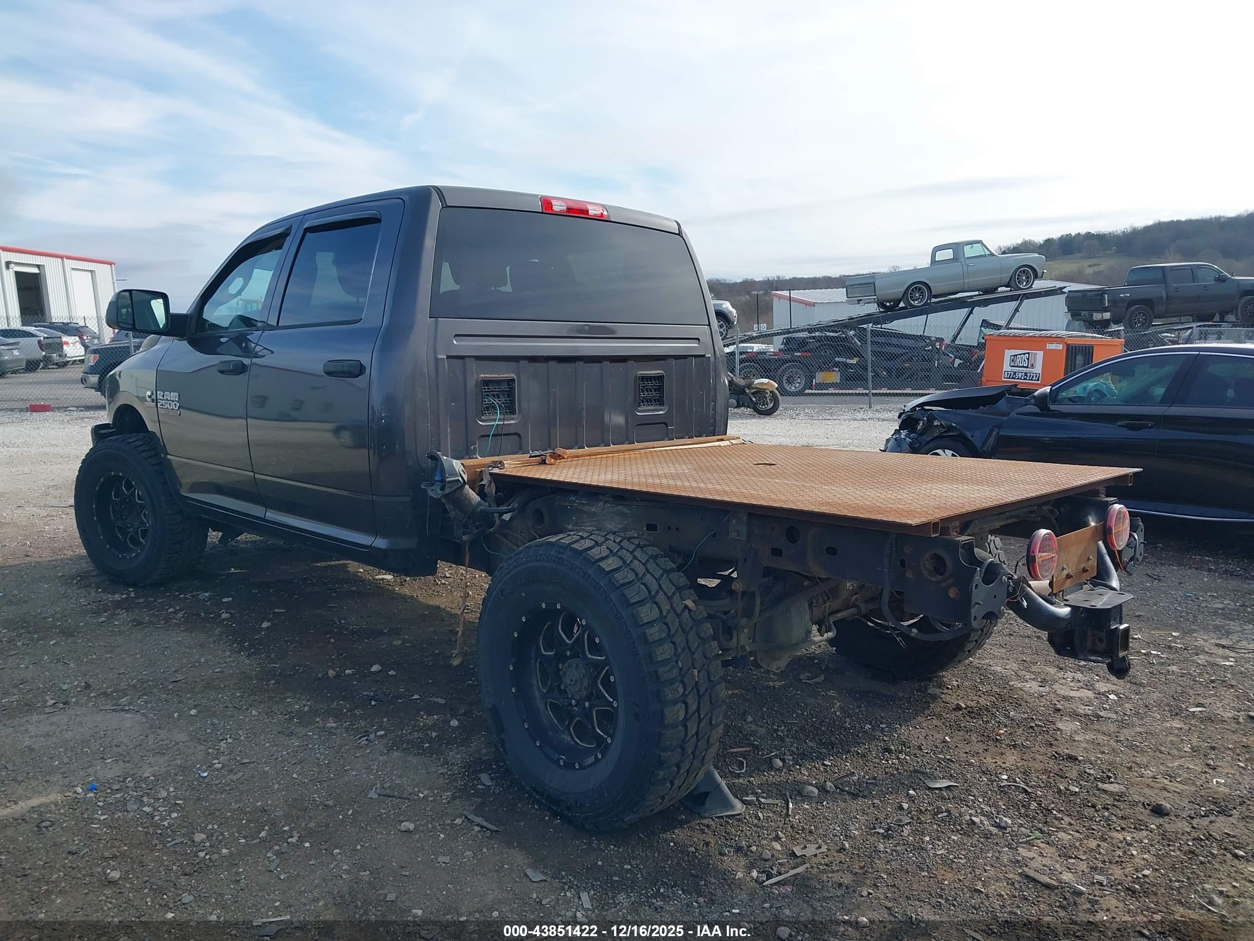 RAM 2500 image 3
