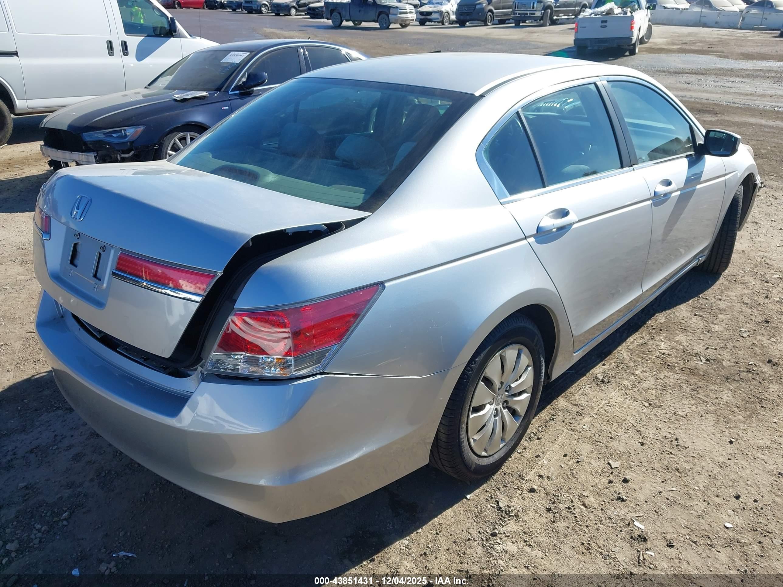 HONDA ACCORD image 4
