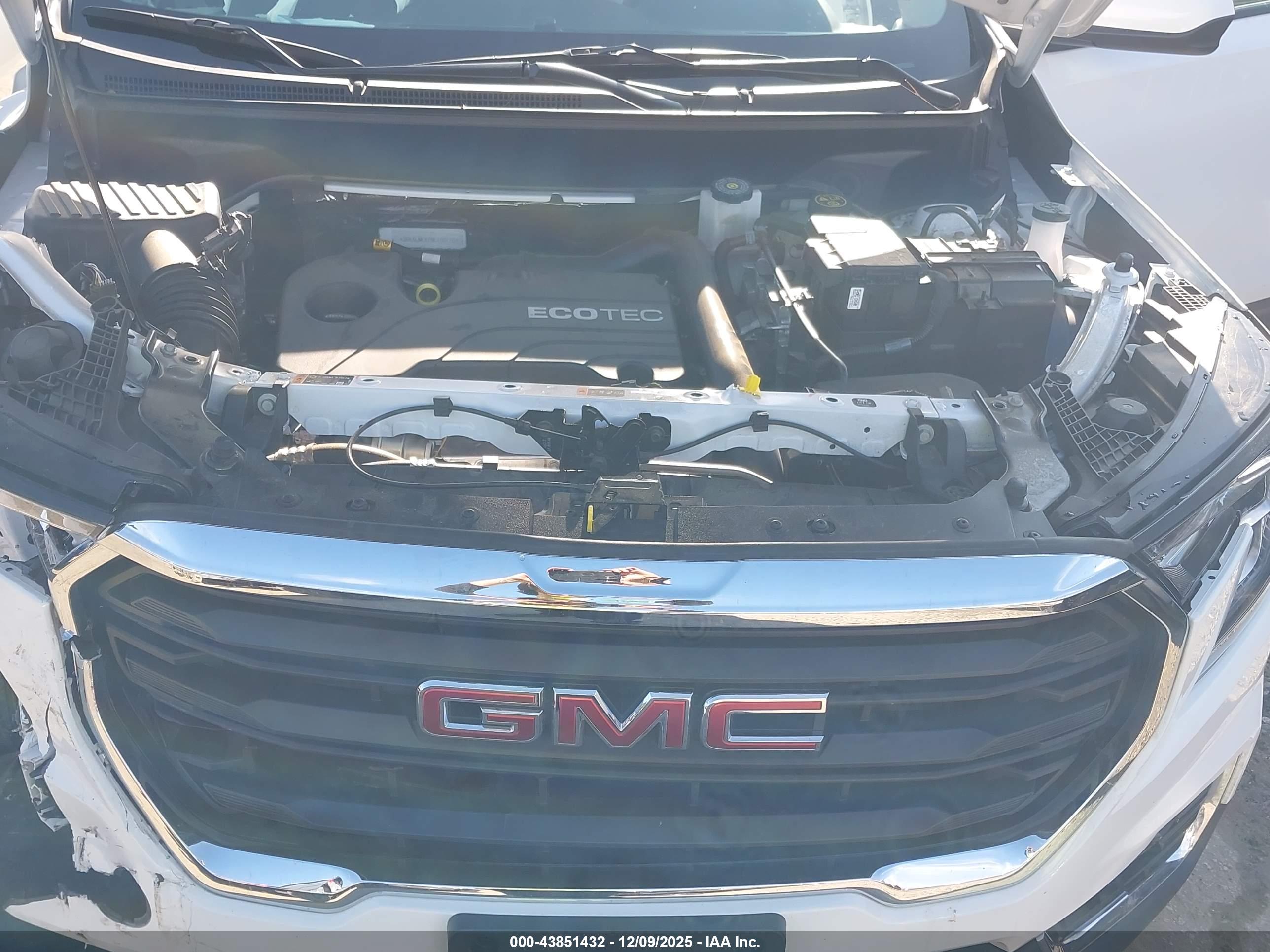 GMC TERRAIN image 10