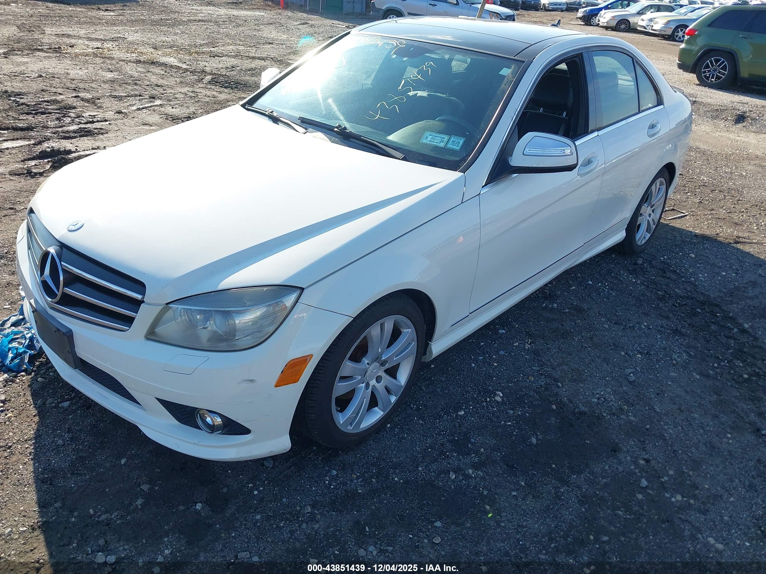 MERCEDES-BENZ C image 2