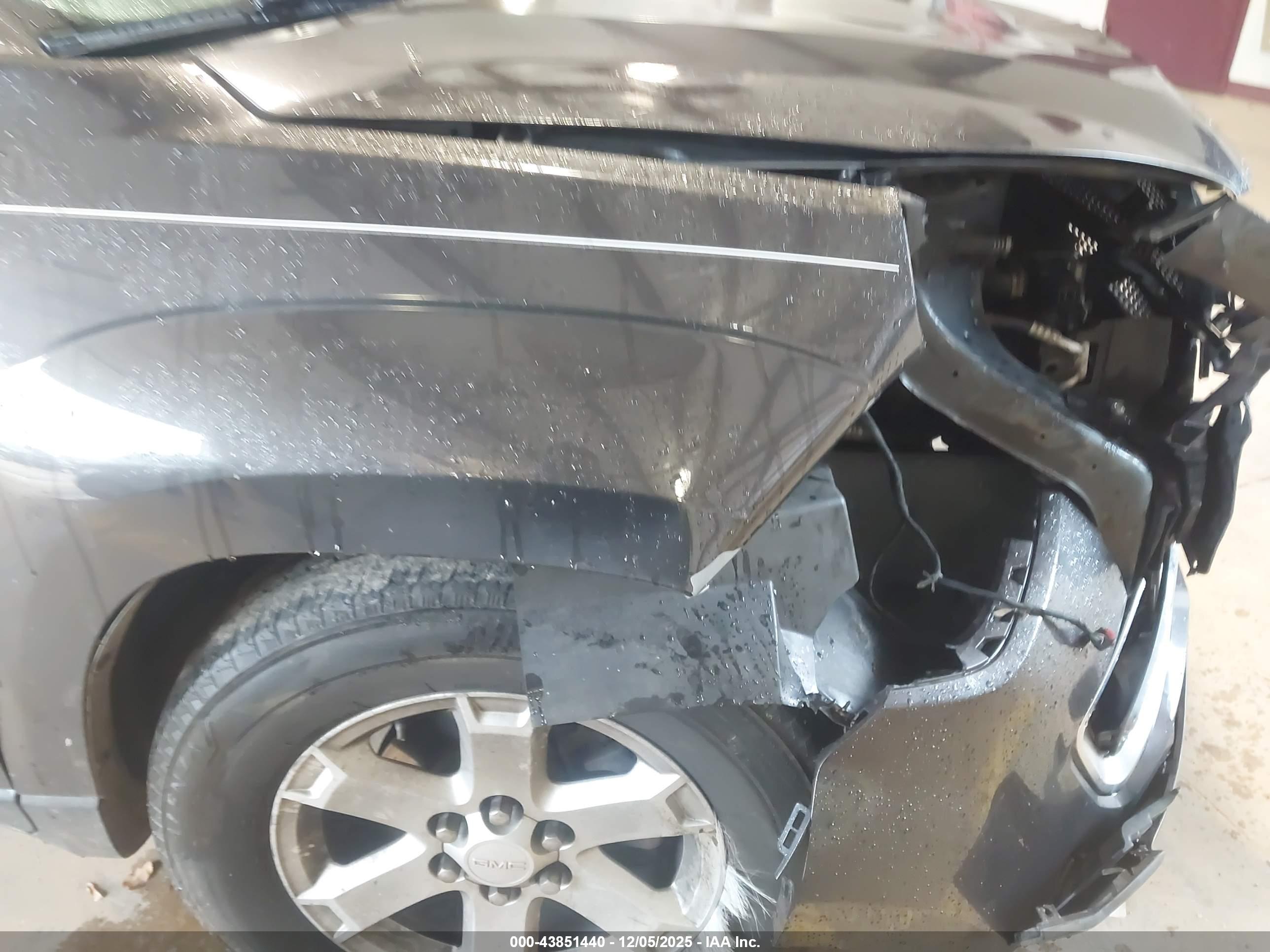 GMC ACADIA image 6