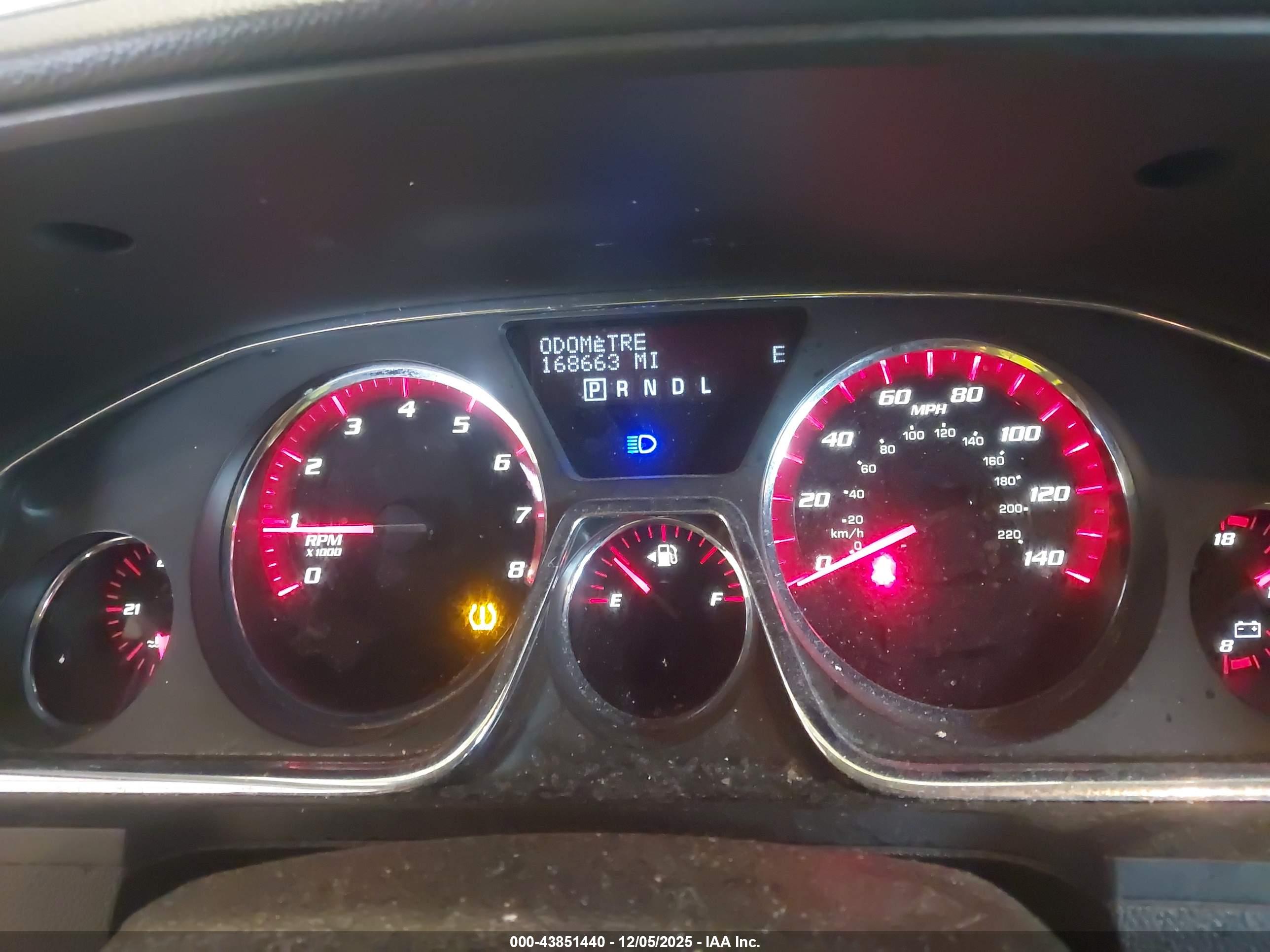 GMC ACADIA image 7