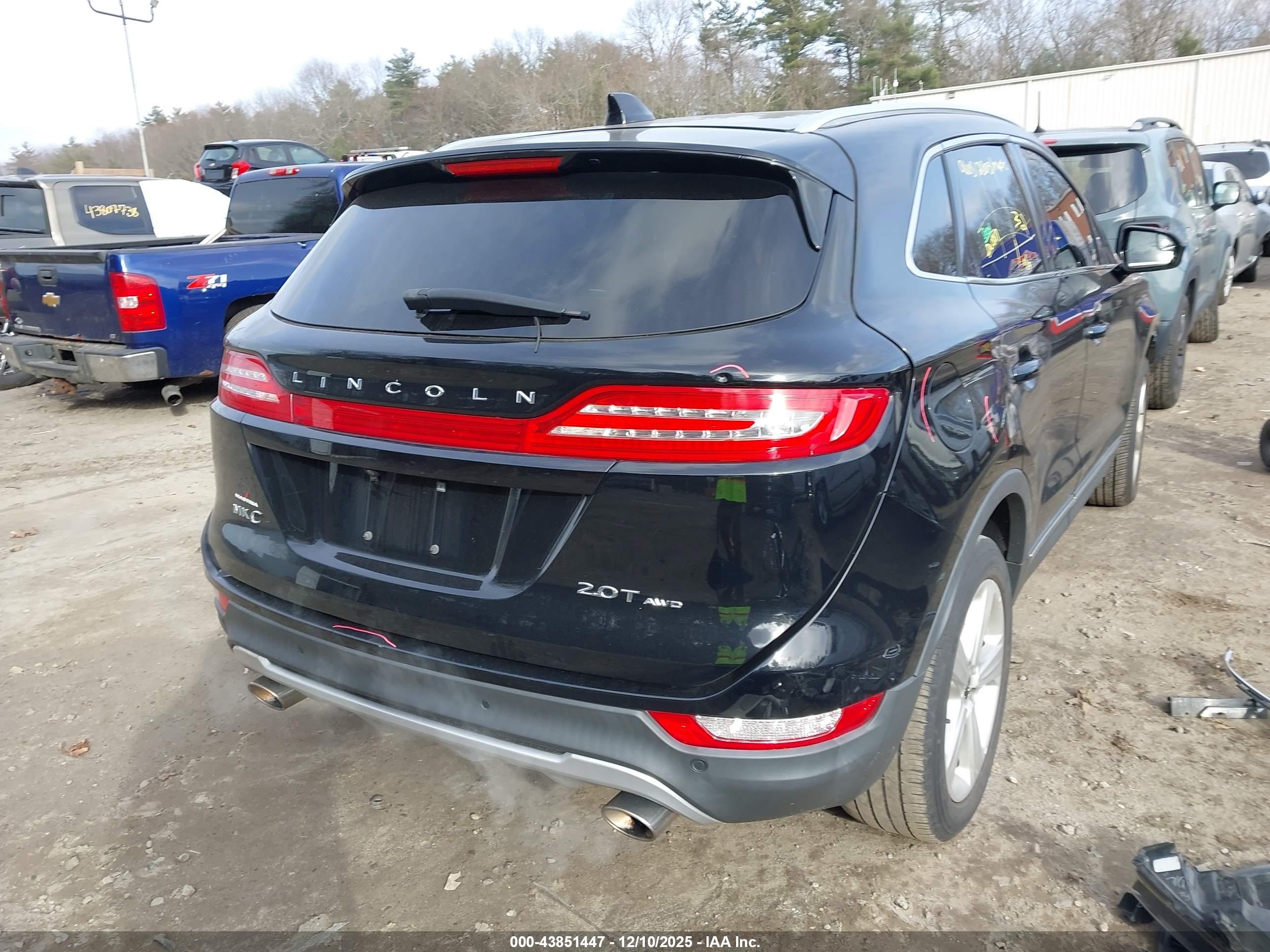 LINCOLN MKC image 4