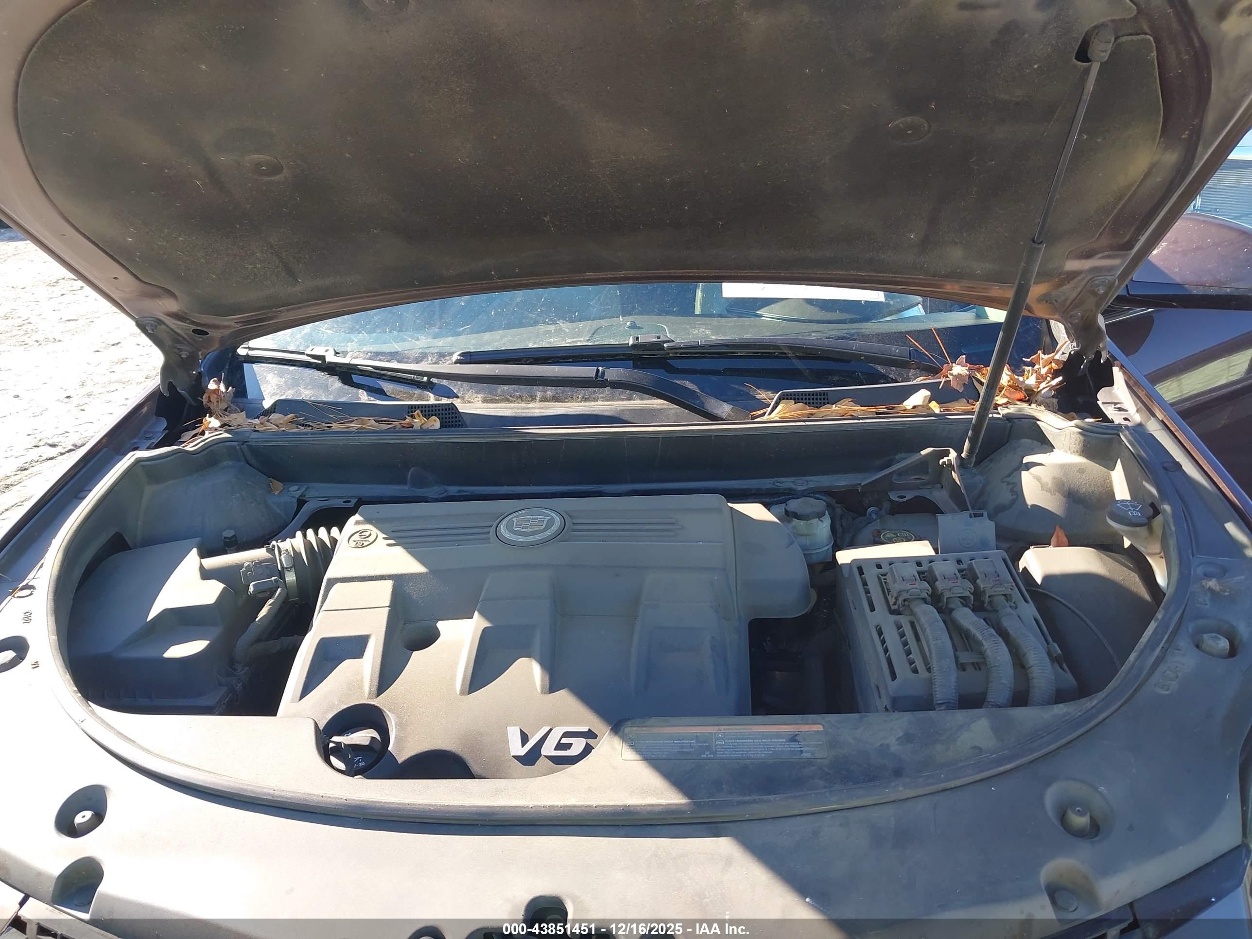 CADILLAC SRX image 10