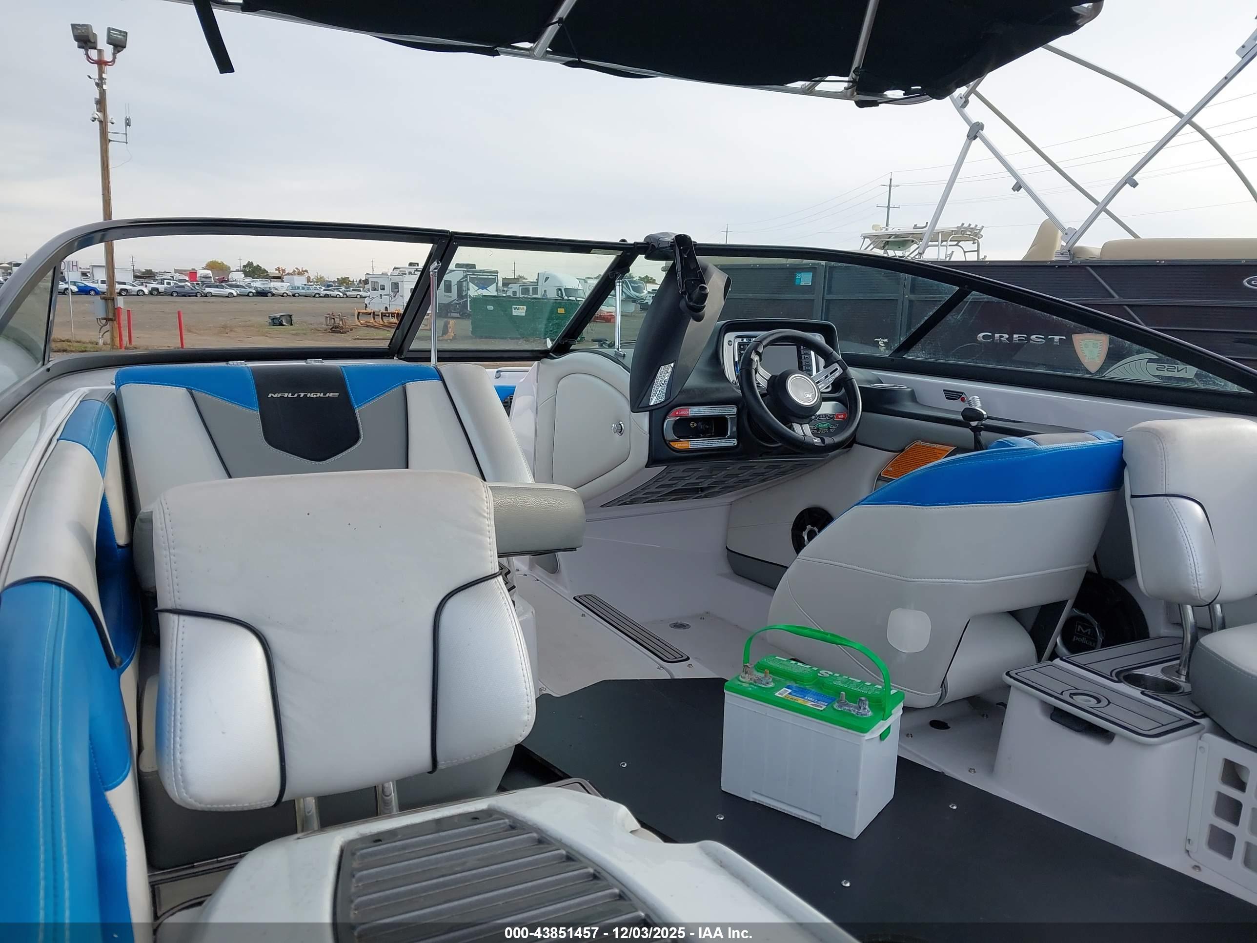 NAUTIQUE SUPER image 5