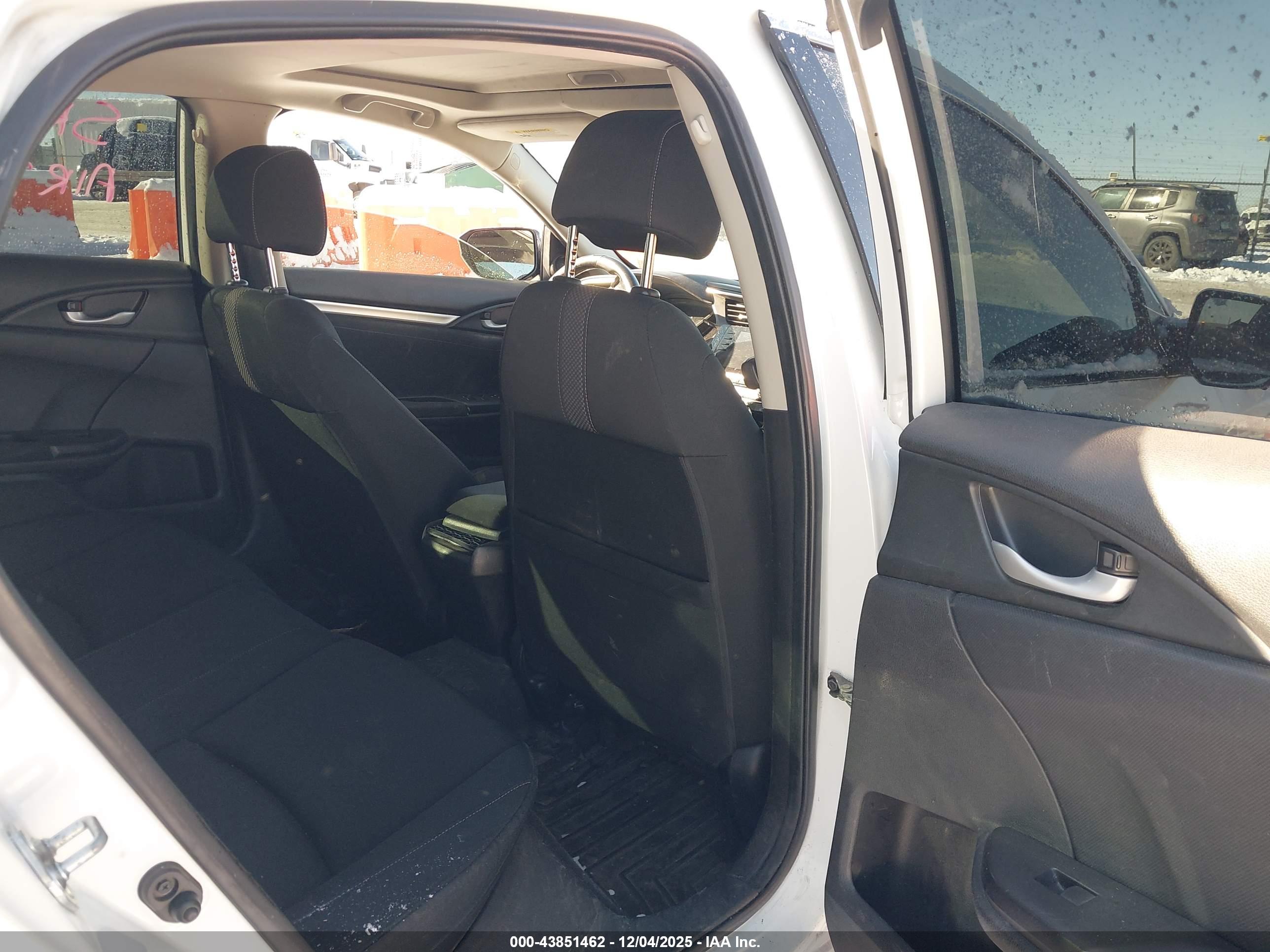 HONDA CIVIC image 8