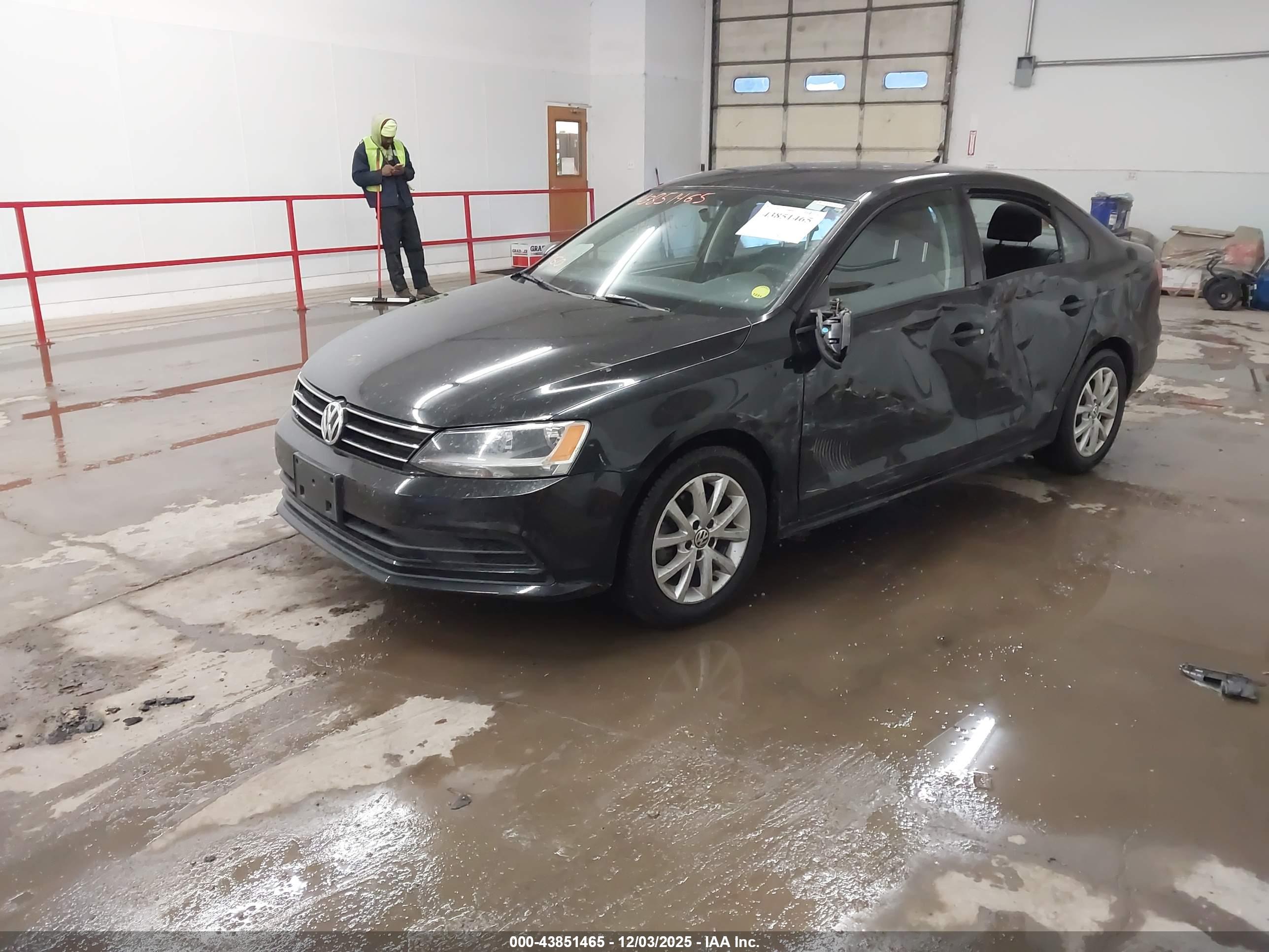 VOLKSWAGEN JETTA image 2