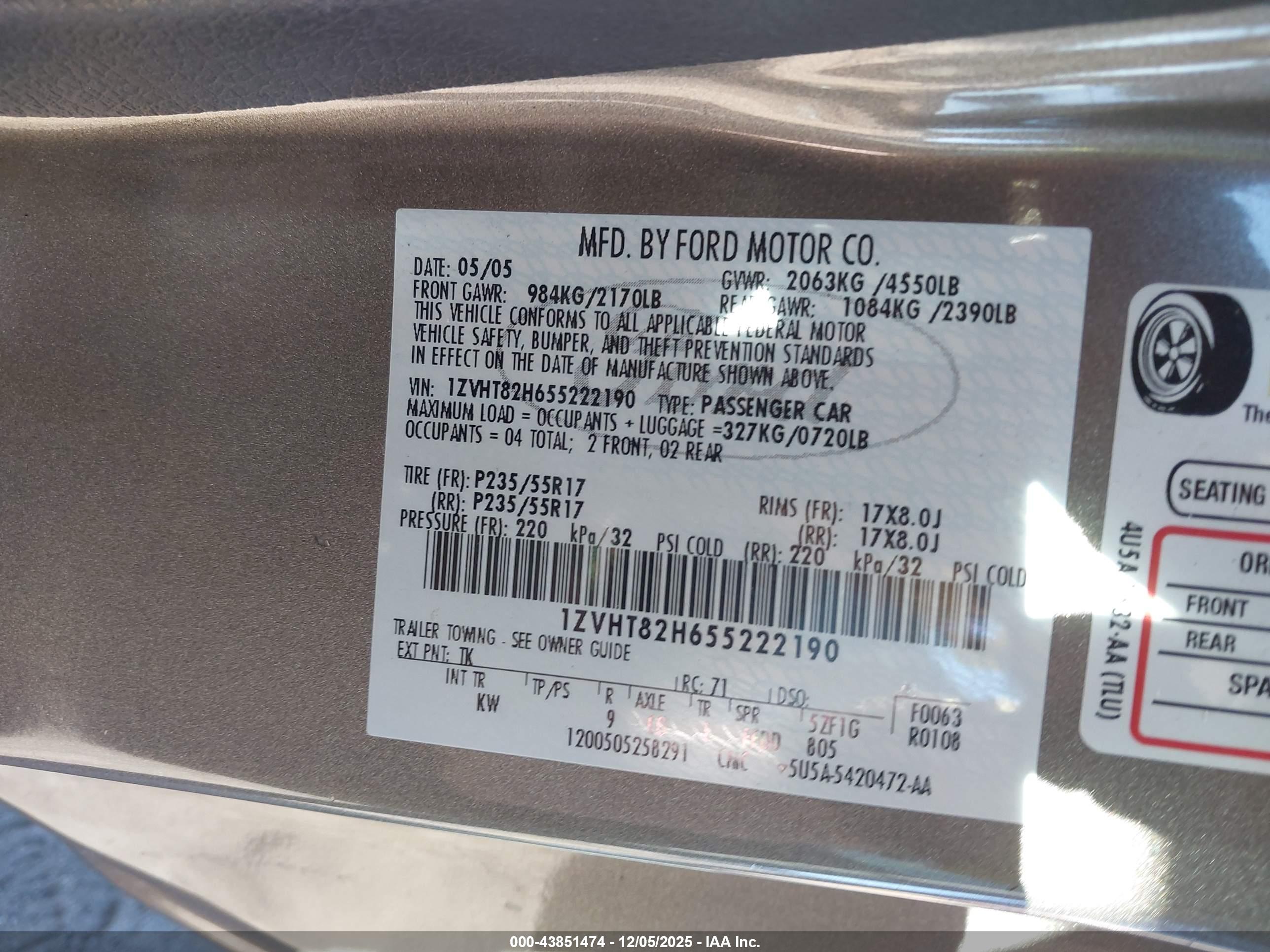 FORD MUSTANG image 9