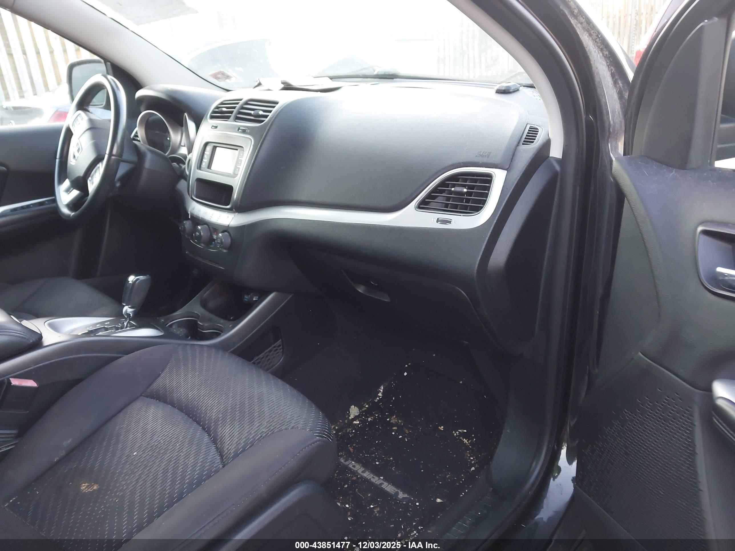 DODGE JOURNEY image 5